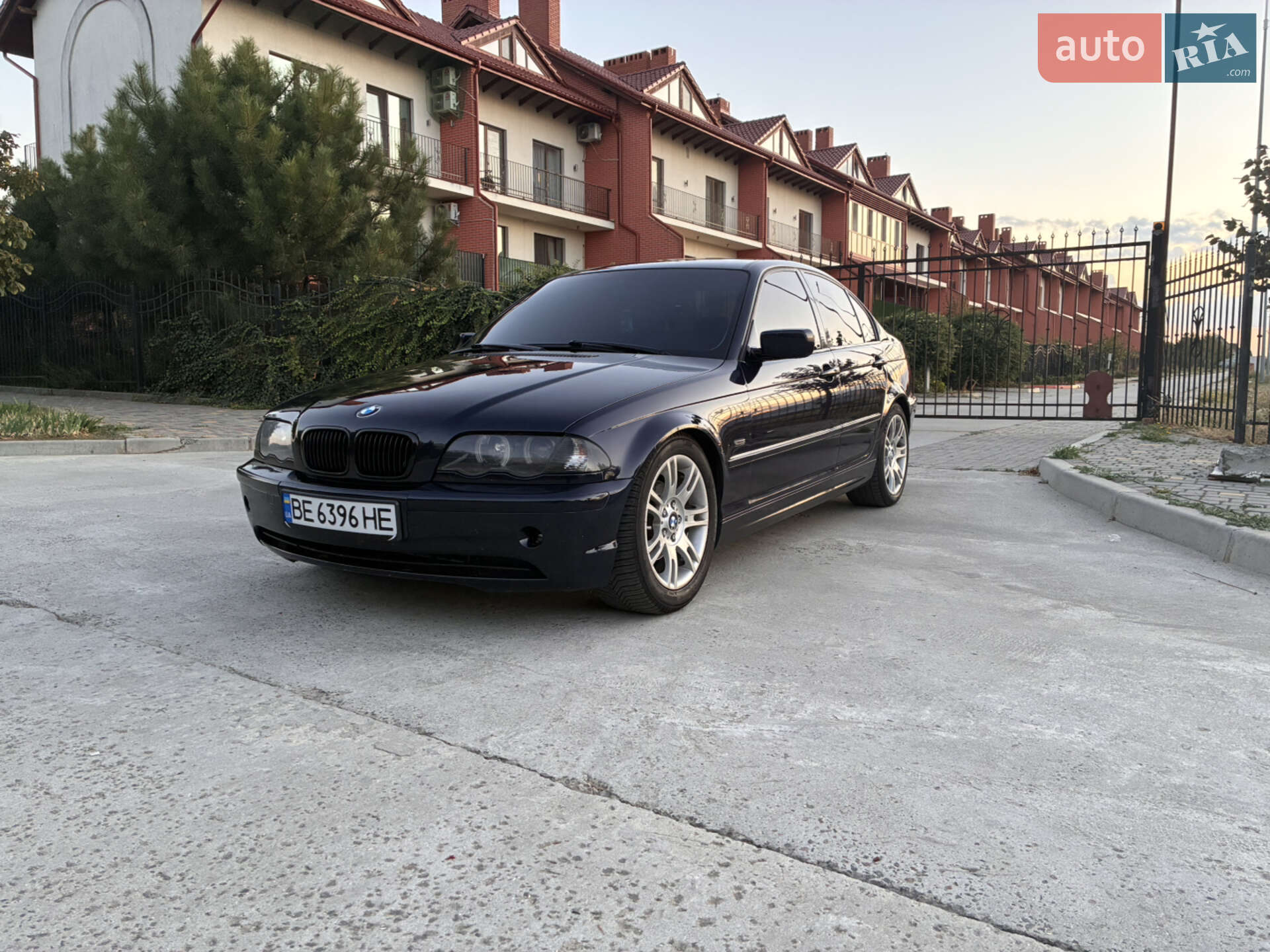 BMW 318I 1998