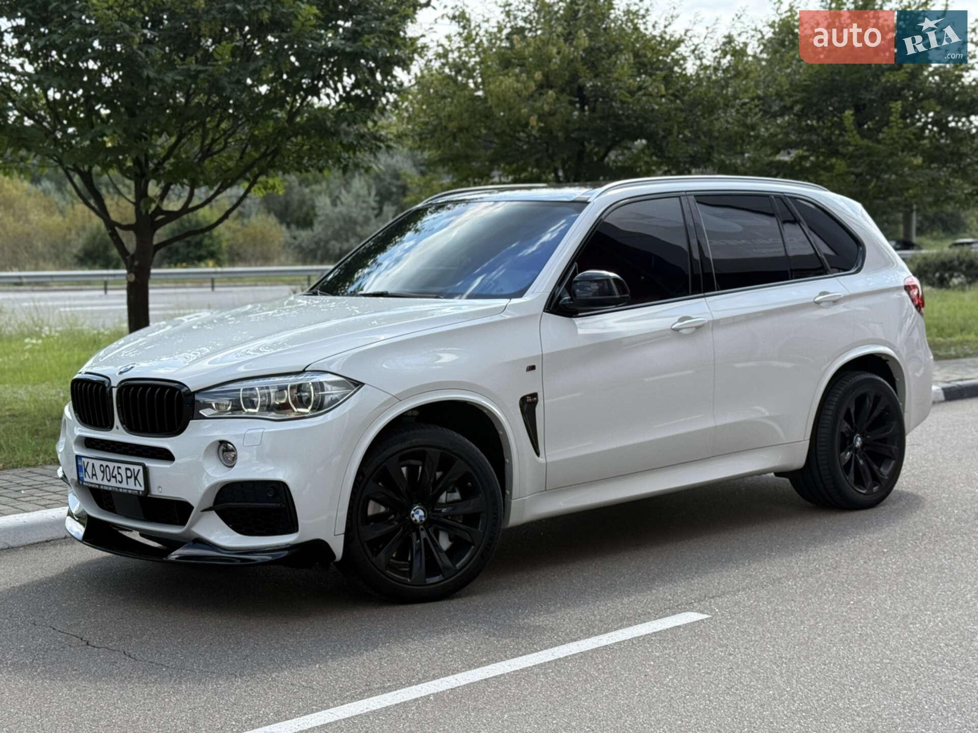Головне фото звіту автомобіля BMW X5 M 2015