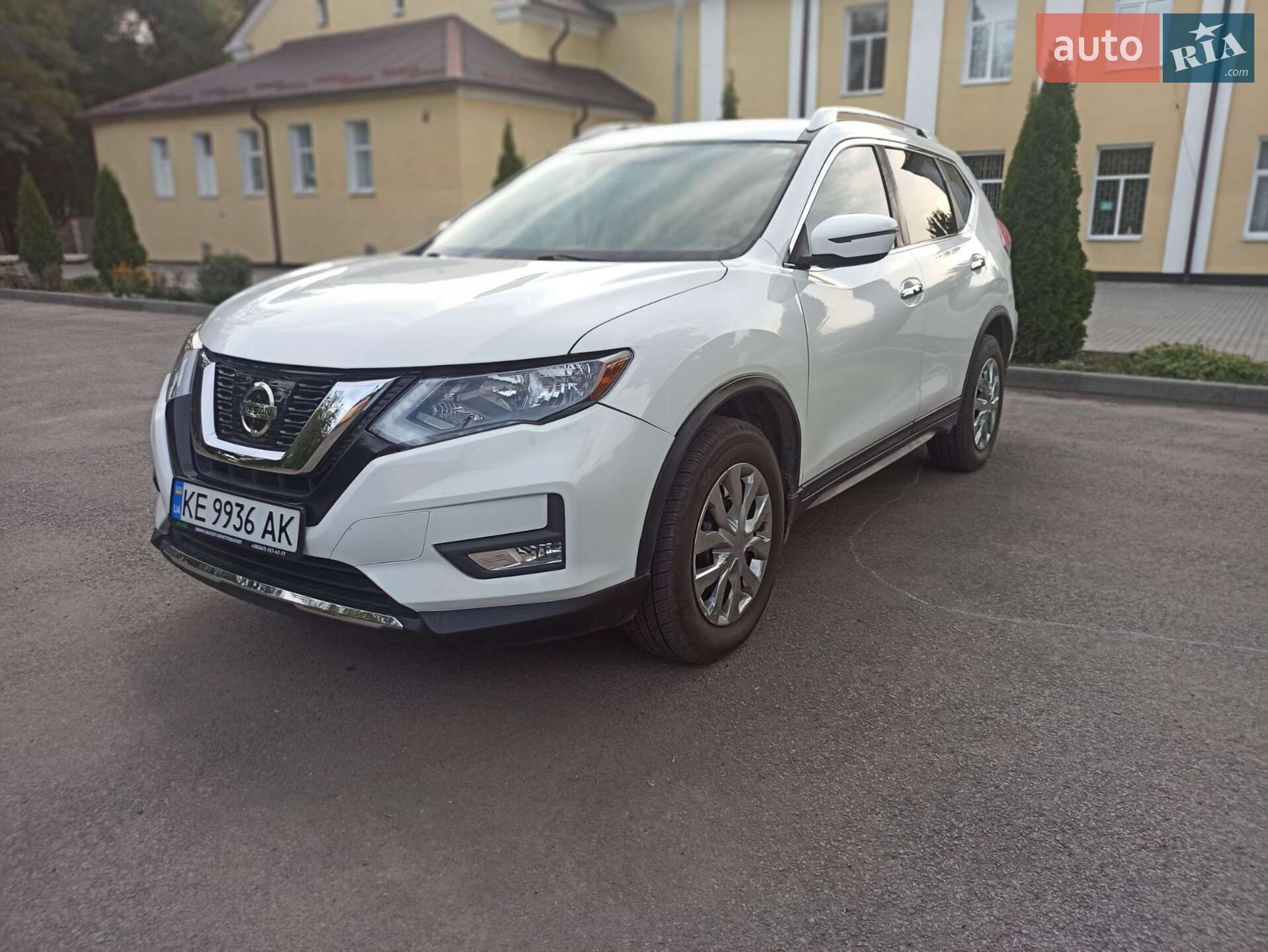 Головне фото звіту автомобіля NISSAN ROGUE 2017