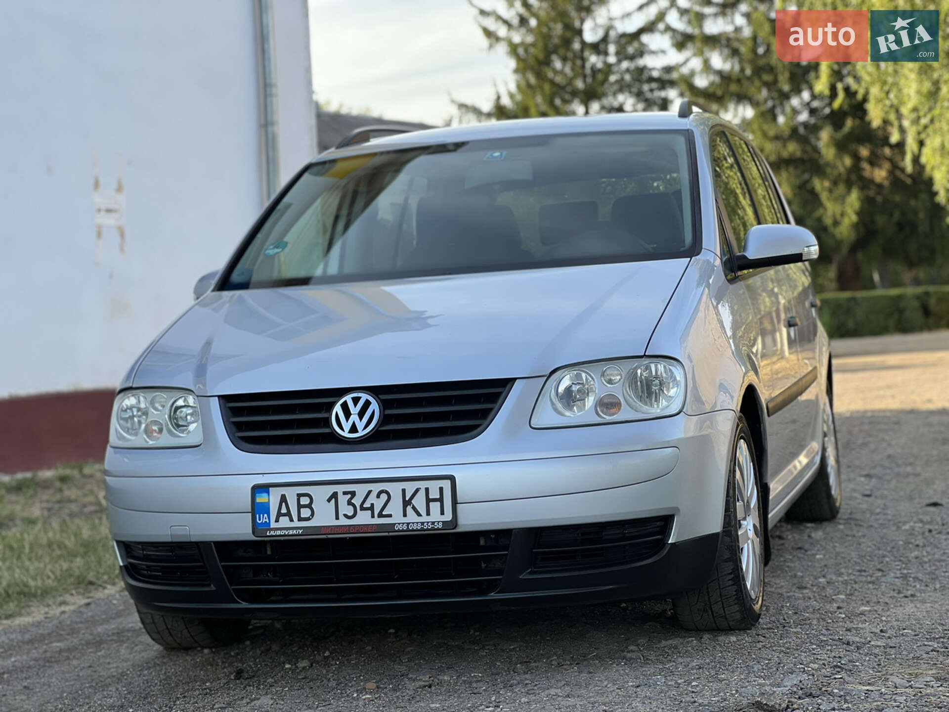 VOLKSWAGEN TOURAN 2003