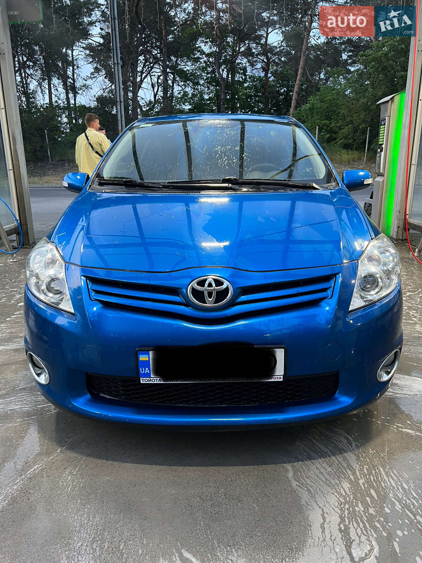 TOYOTA AURIS 2011