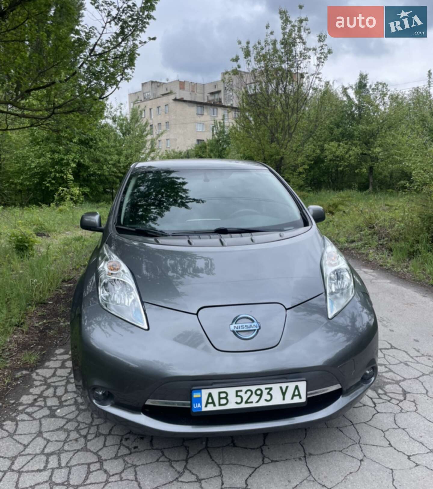 Головне фото звіту автомобіля NISSAN LEAF 2016