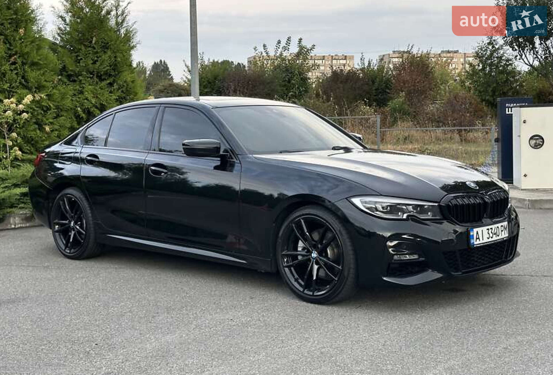 Головне фото звіту автомобіля BMW 330I 2019
