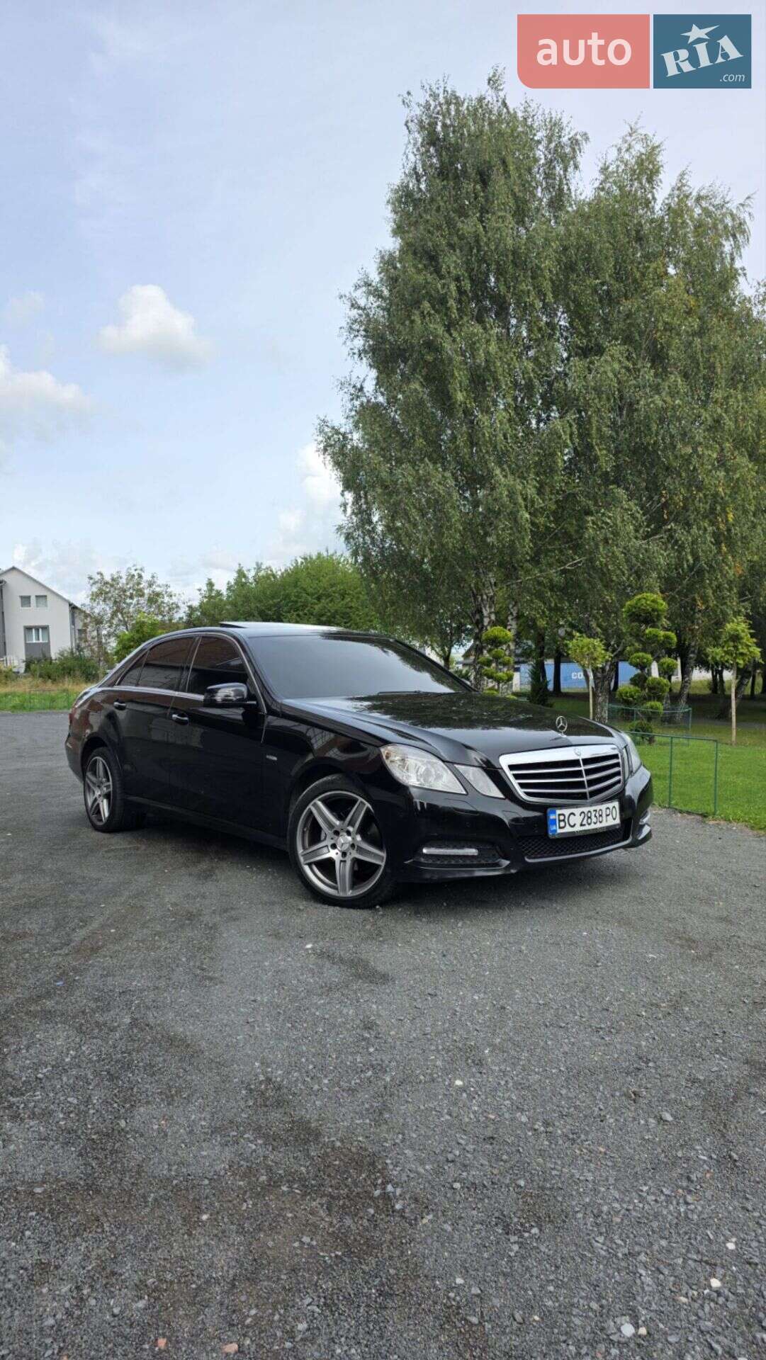 MERCEDES-BENZ E 200 2012