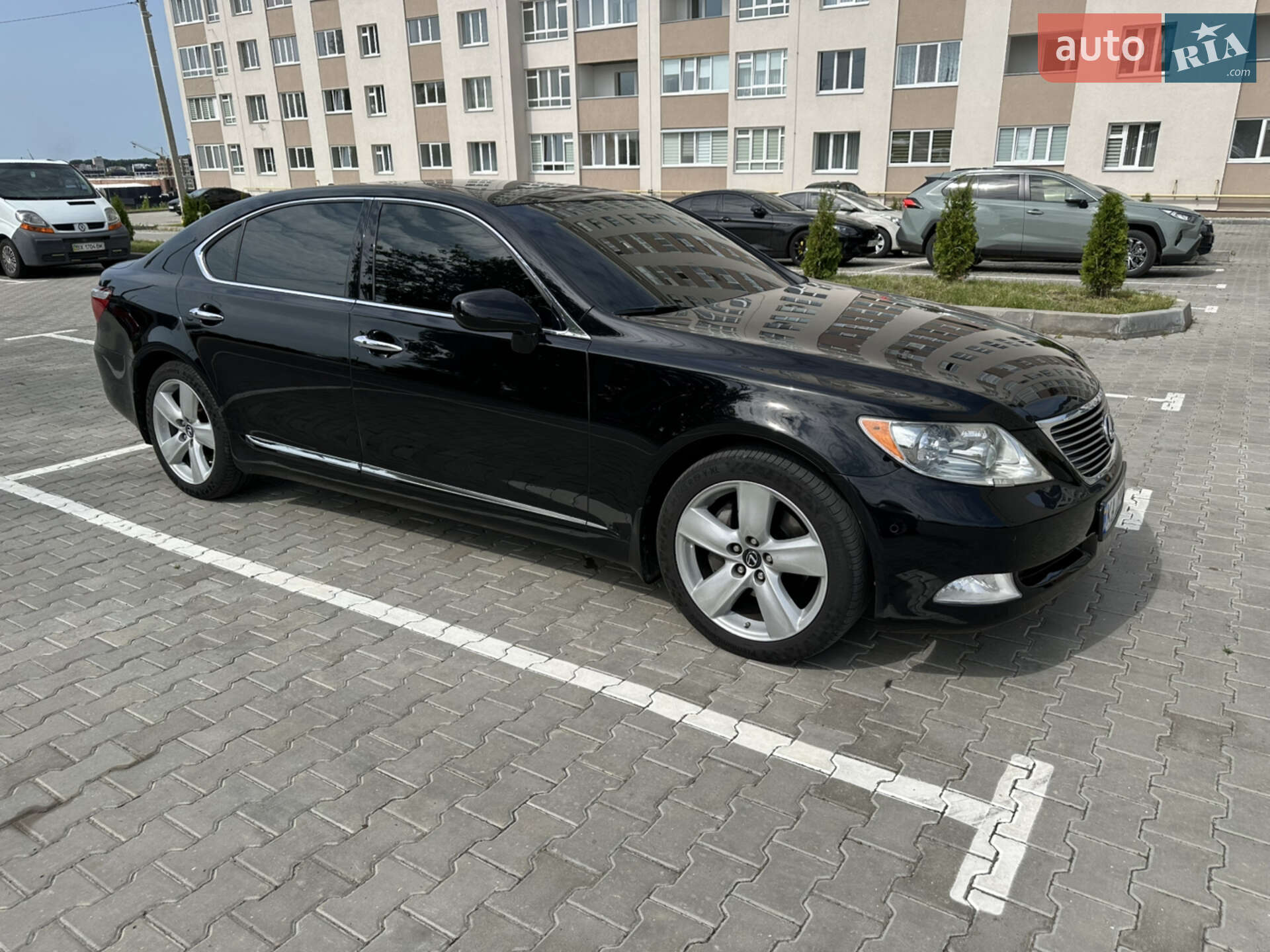 Головне фото звіту автомобіля LEXUS LS 460 2008