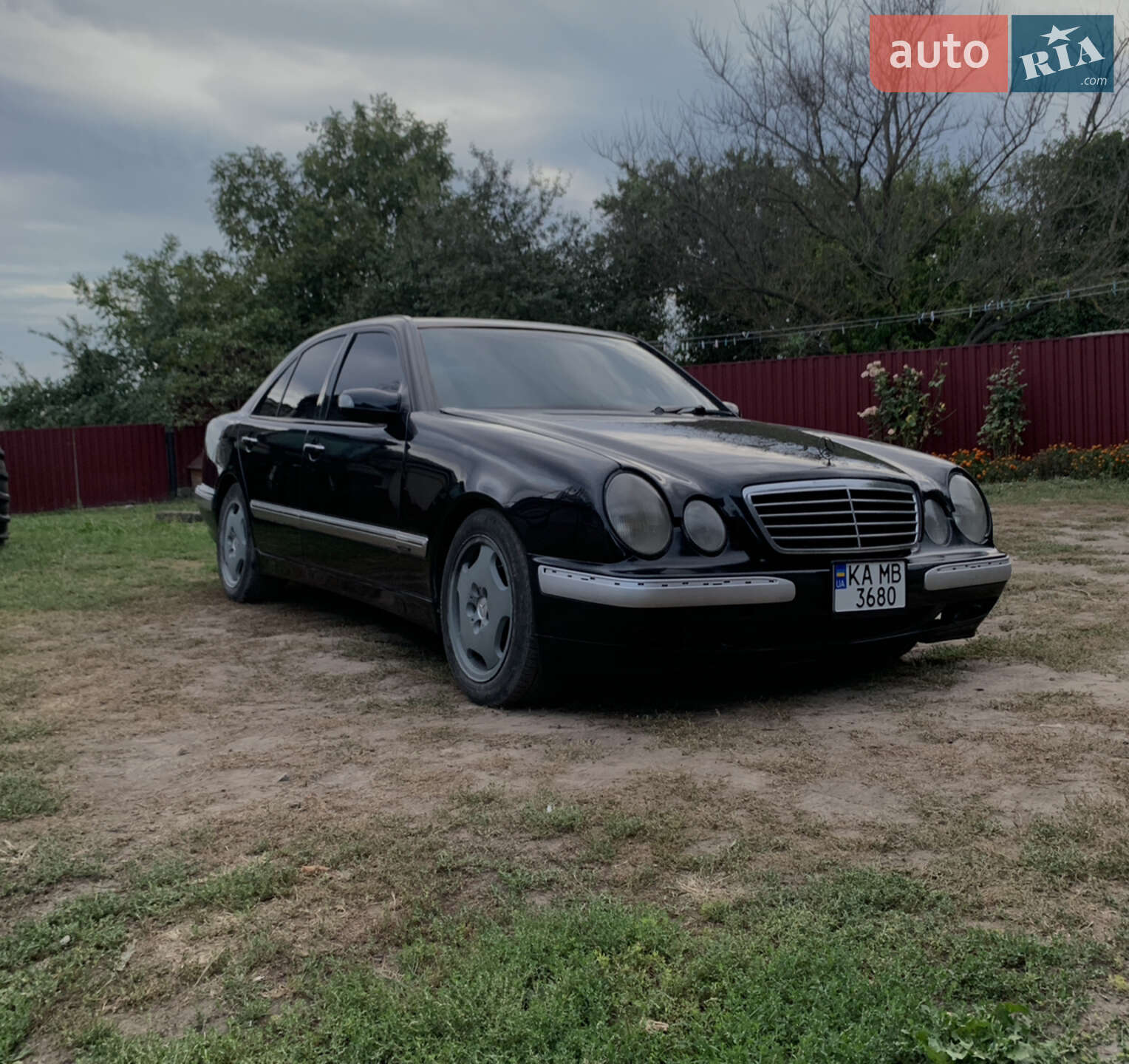 MERCEDES-BENZ E 320 2000