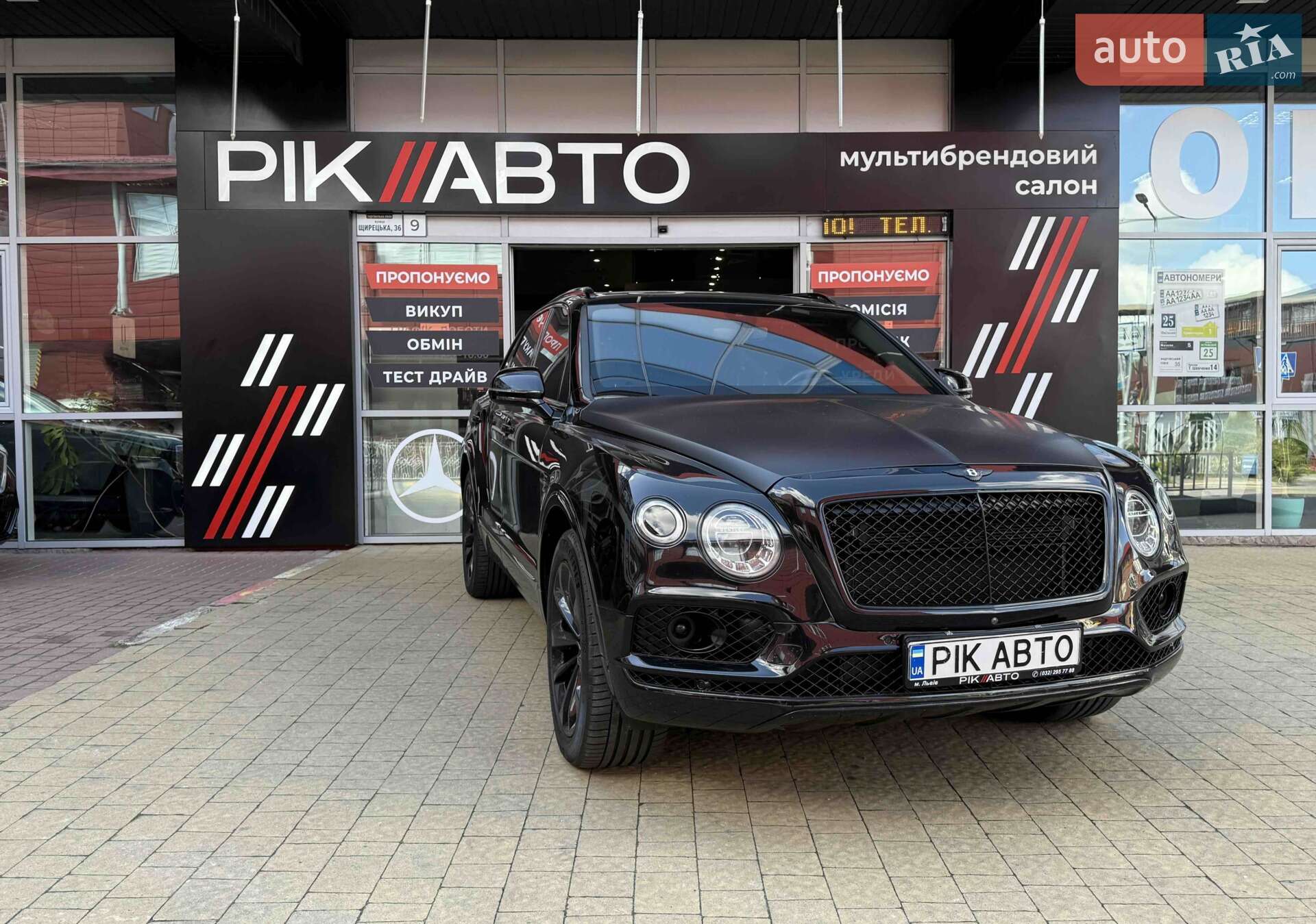 BENTLEY BENTAYGA 2016