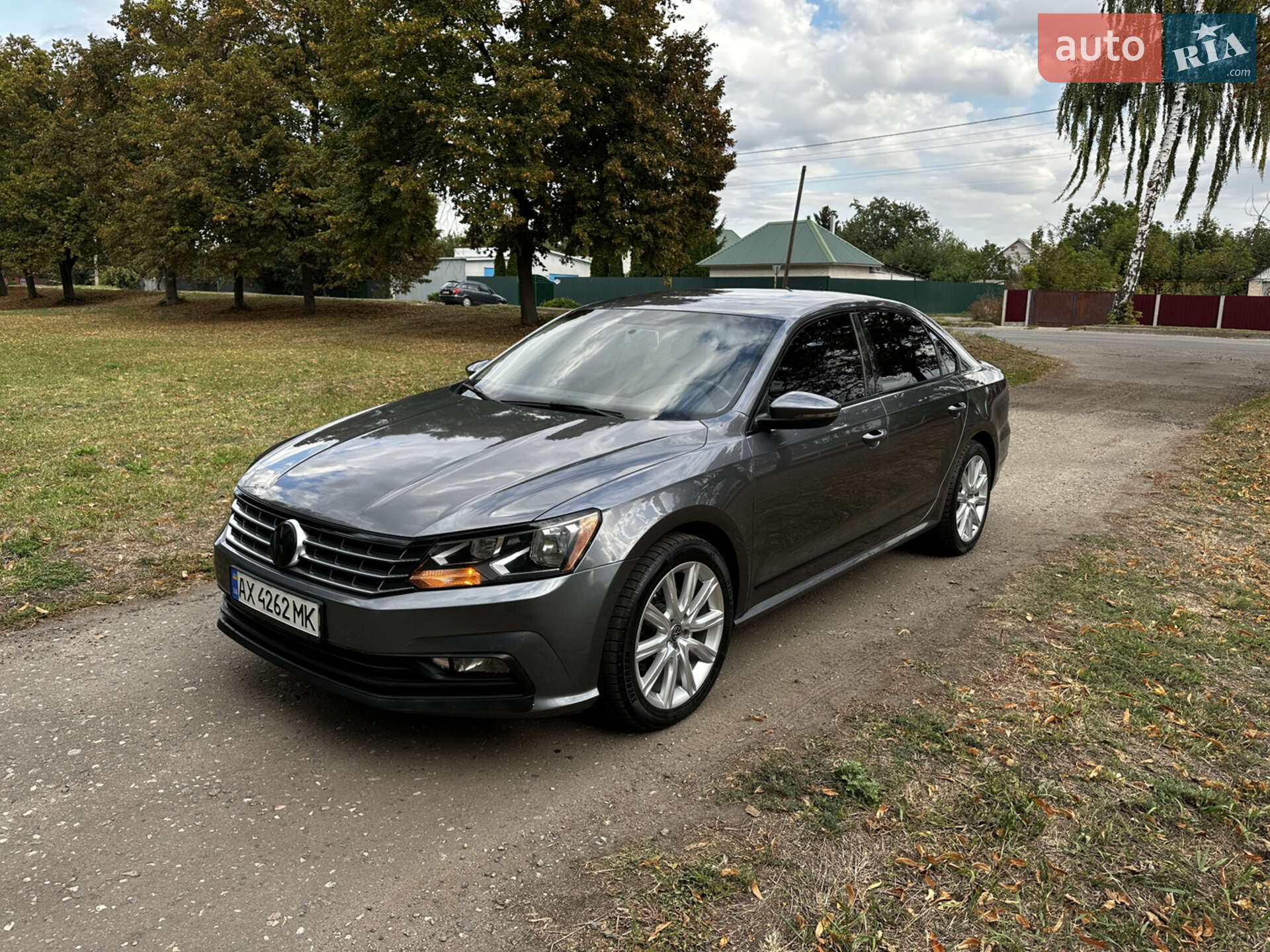 VOLKSWAGEN PASSAT 2016