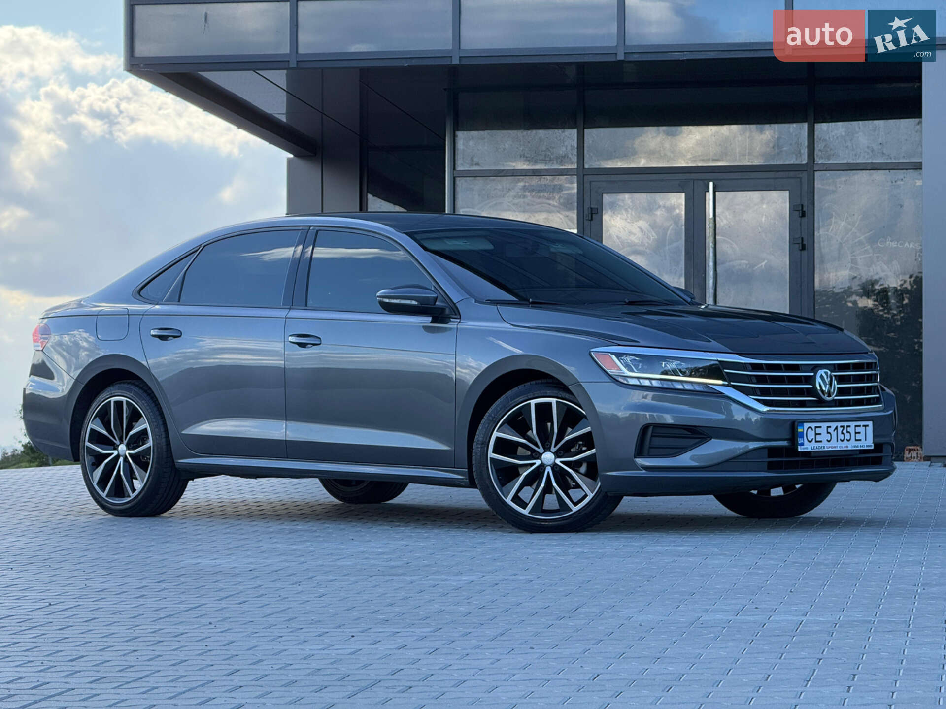 VOLKSWAGEN PASSAT 2020