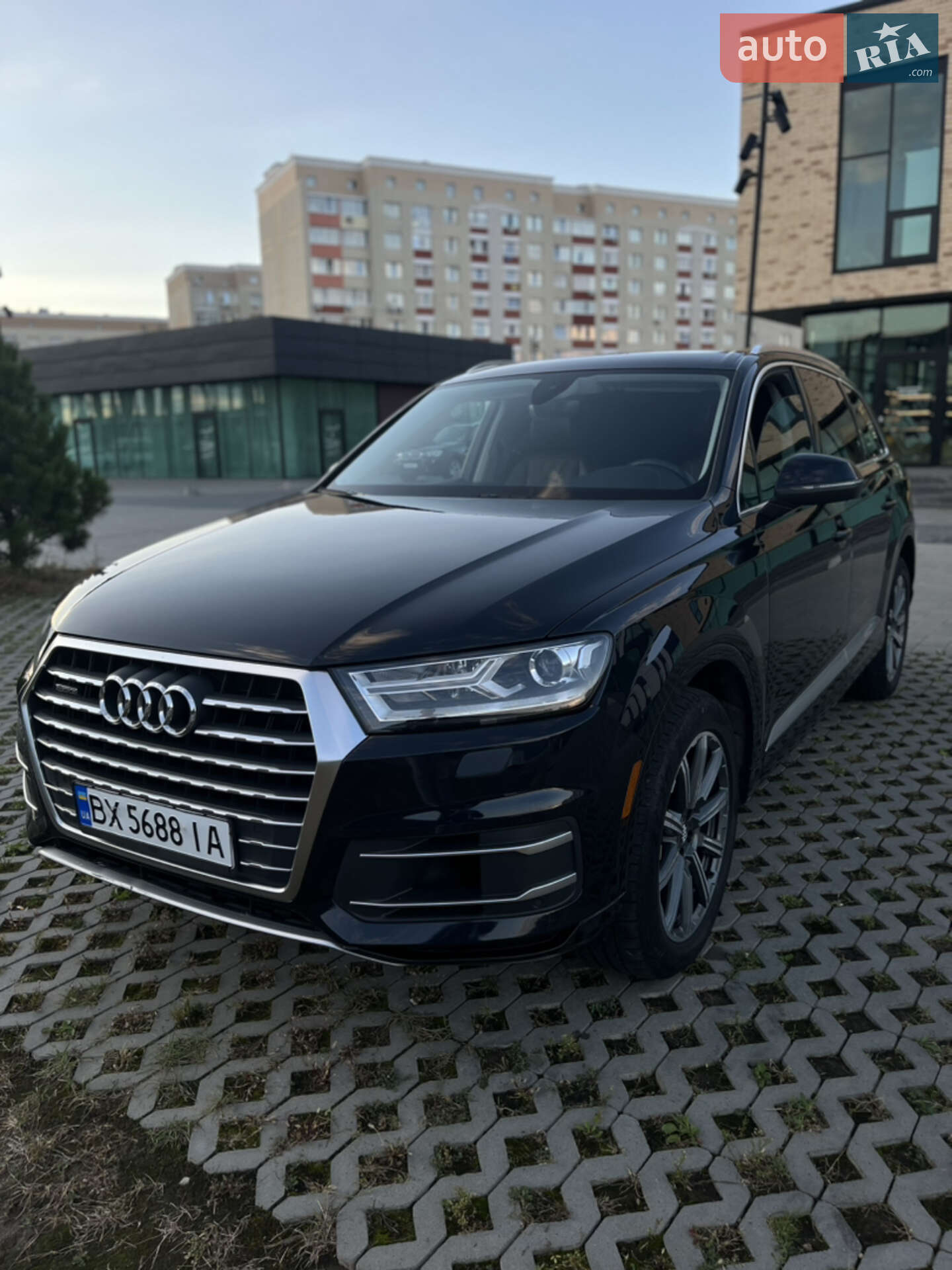 AUDI Q7 2016