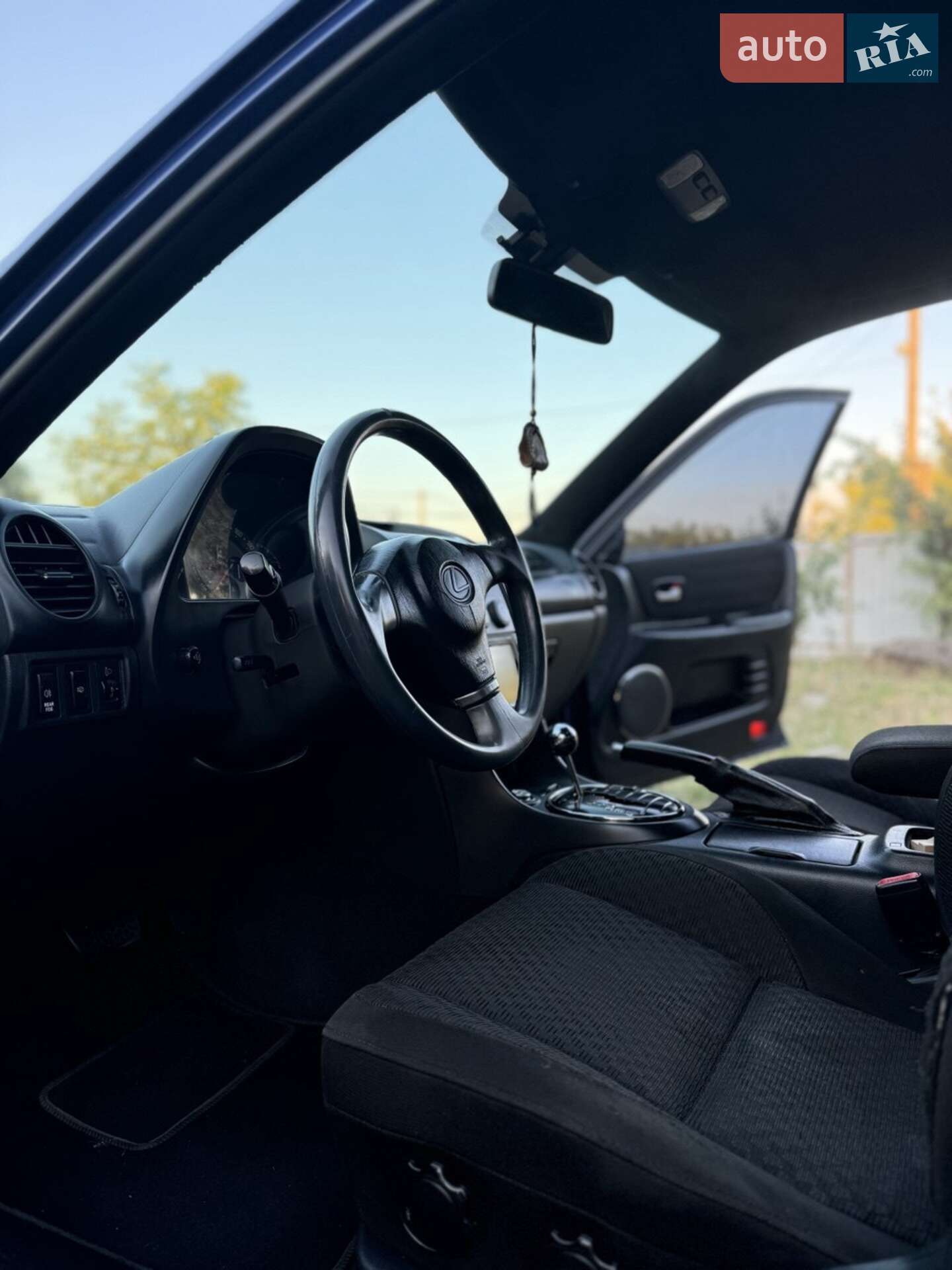 LEXUS IS 200 2001