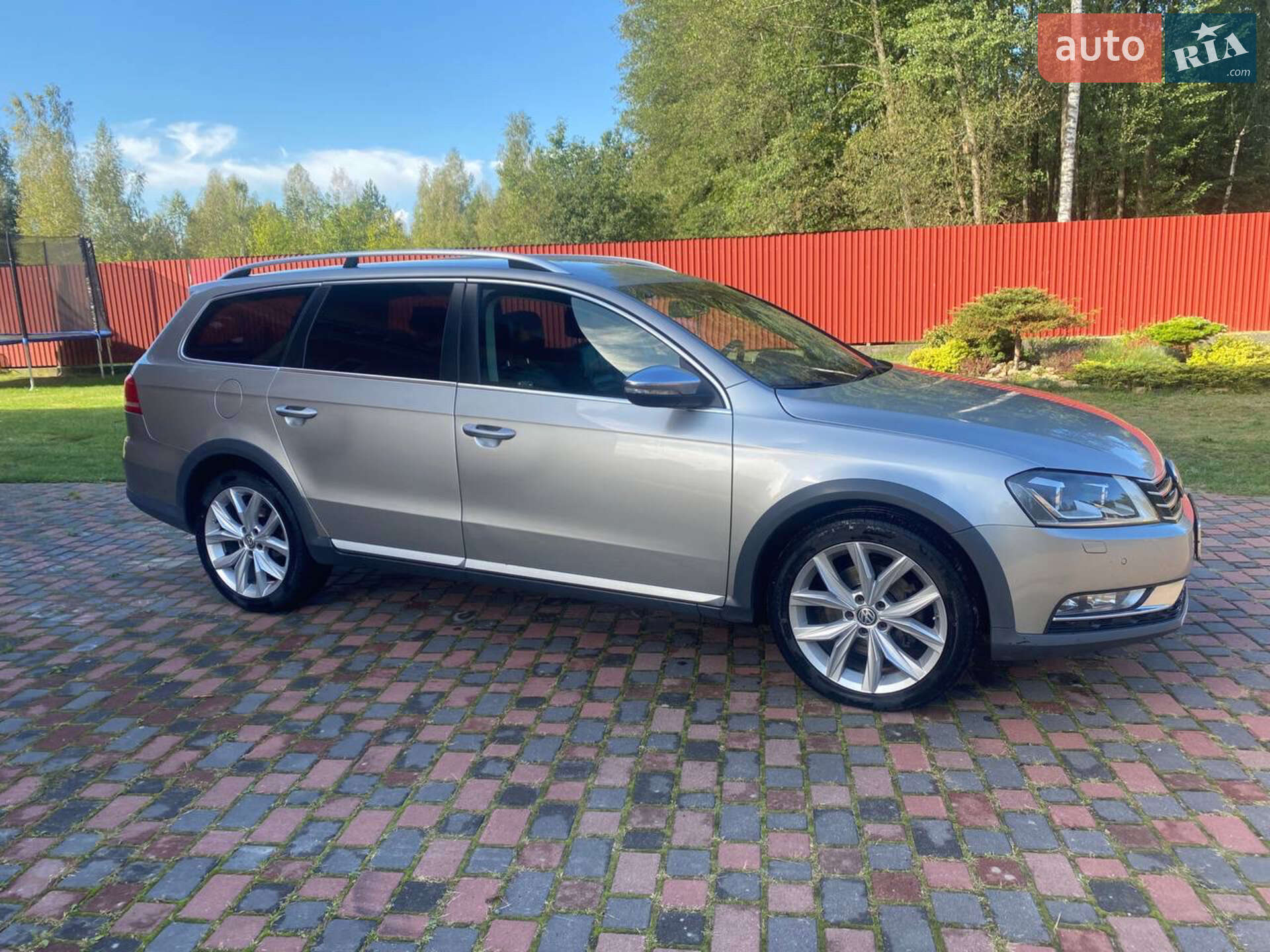VOLKSWAGEN PASSAT 2012