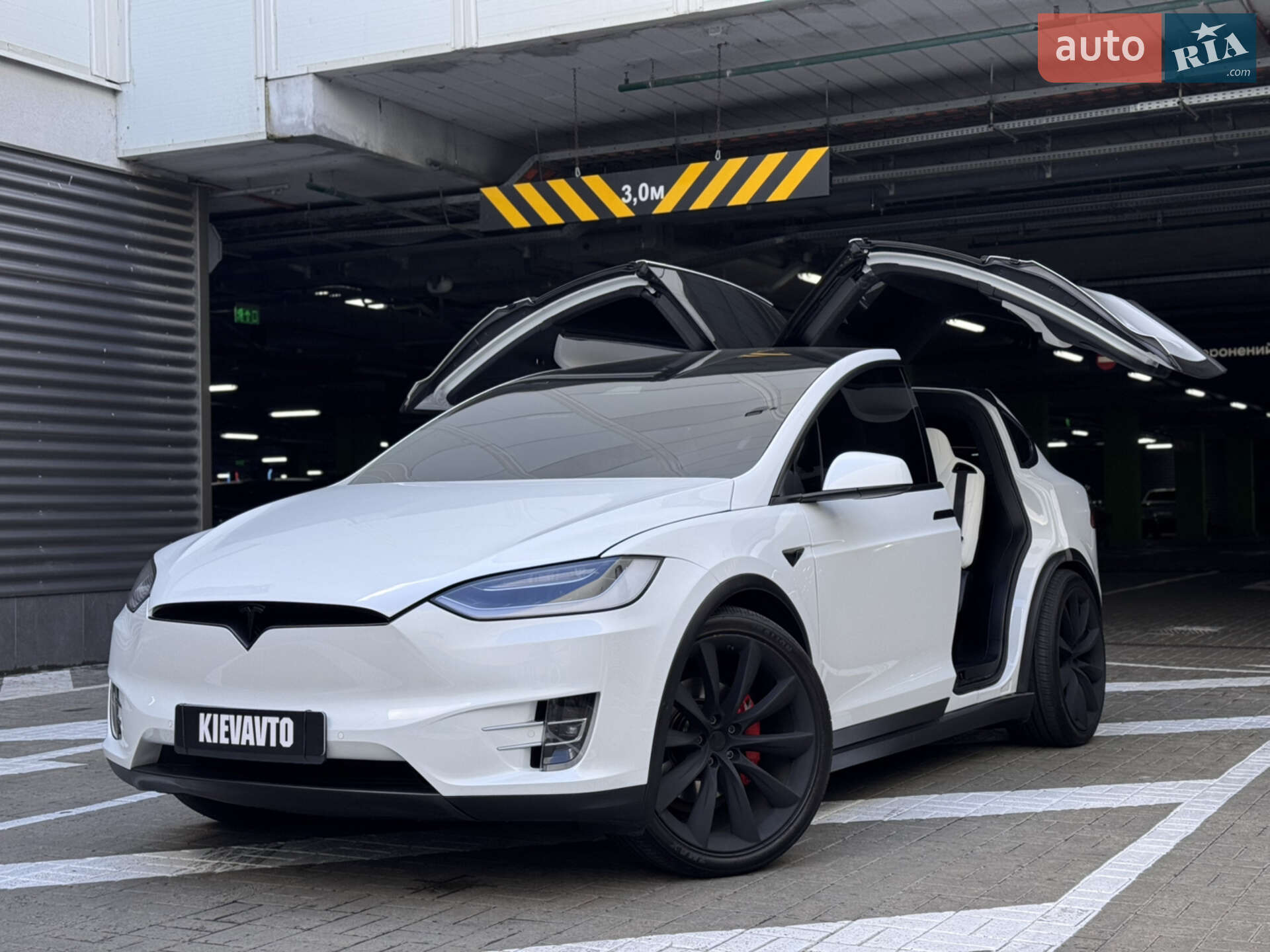 Головне фото звіту автомобіля TESLA MODEL X 2020