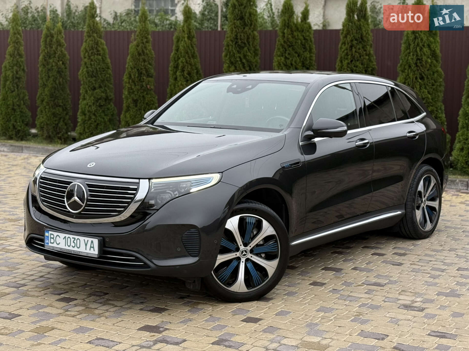 MERCEDES-BENZ EQC 400 2020