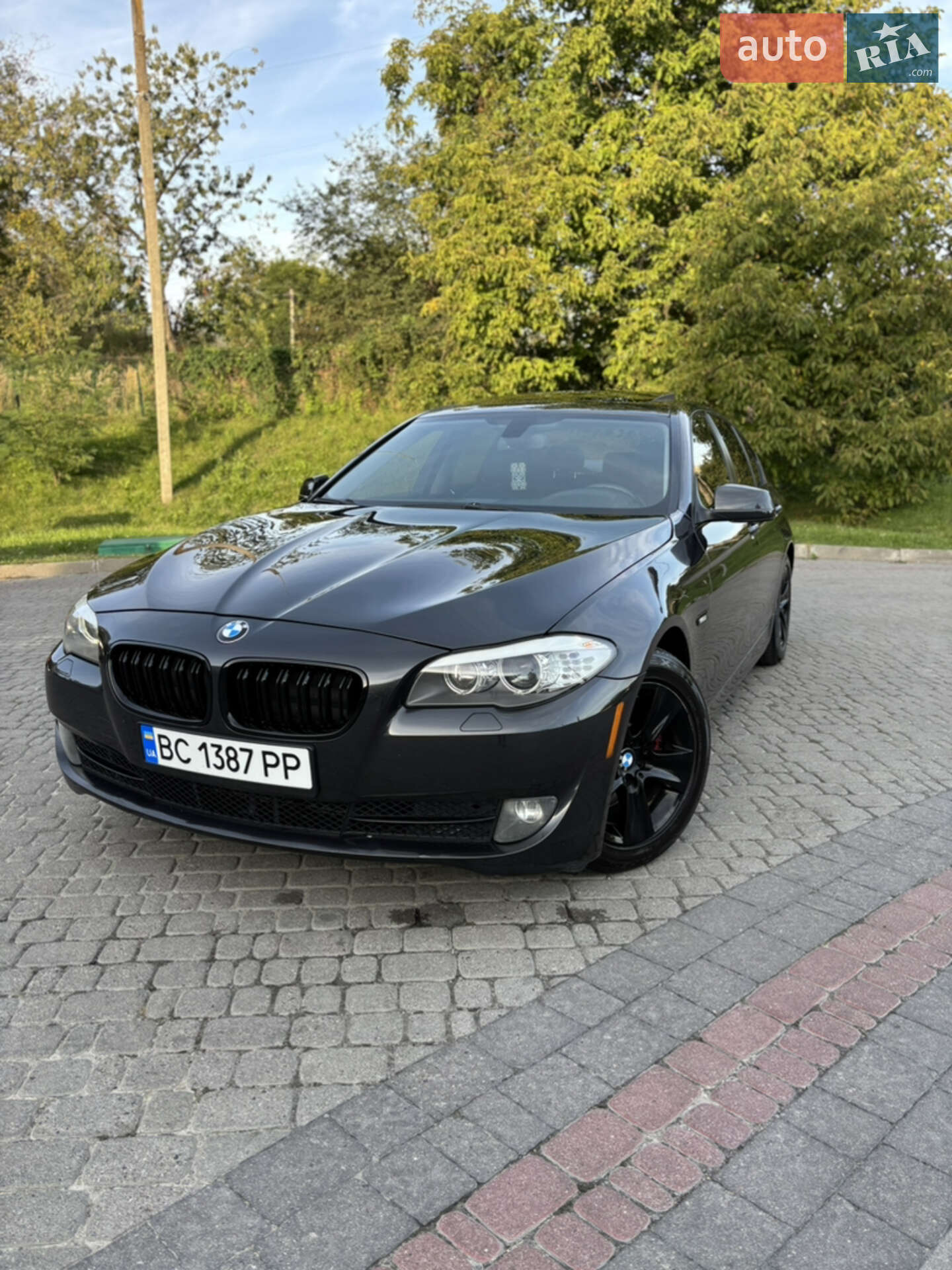 BMW 528XI 2012