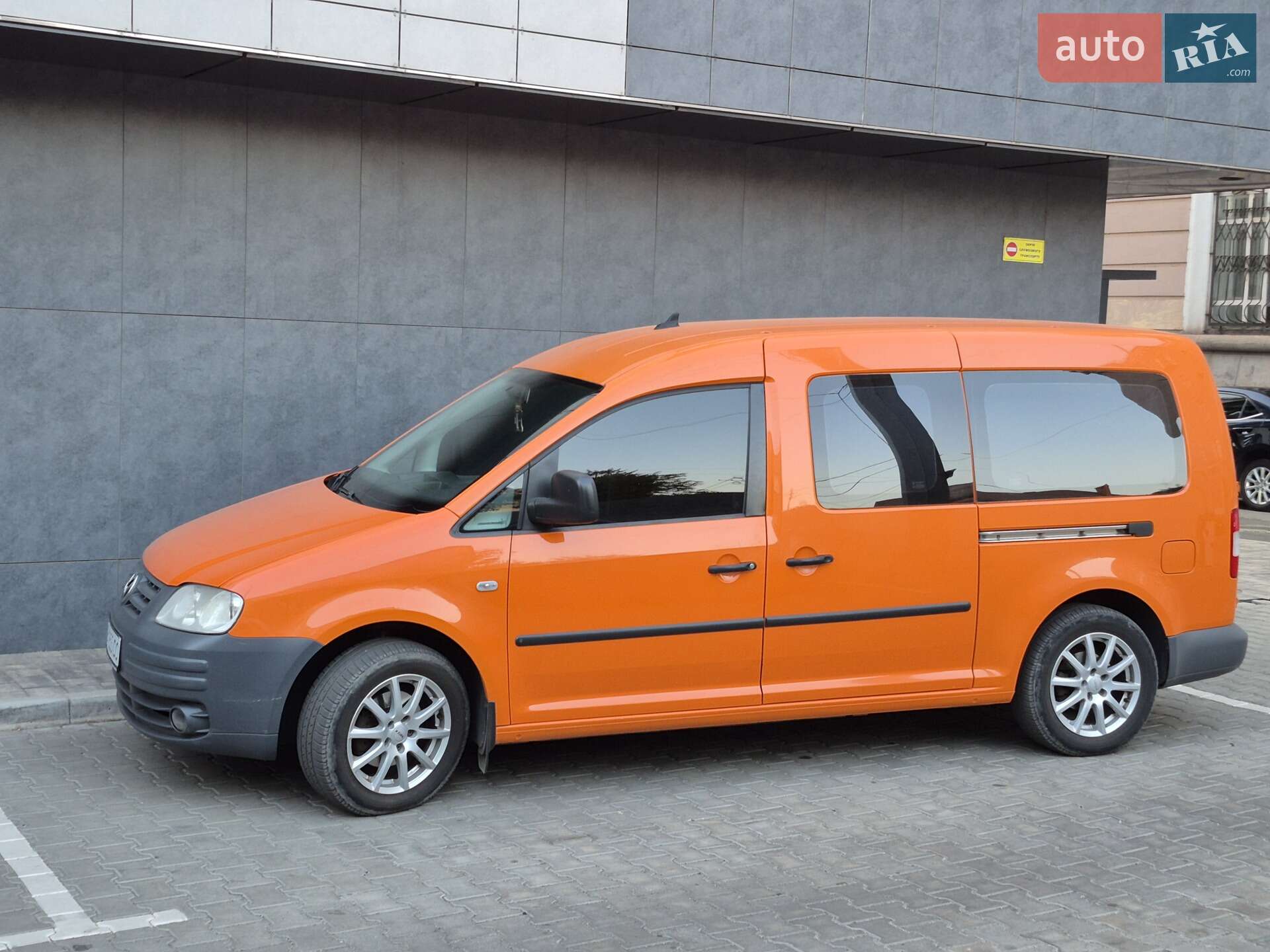 VOLKSWAGEN CADDY 2010