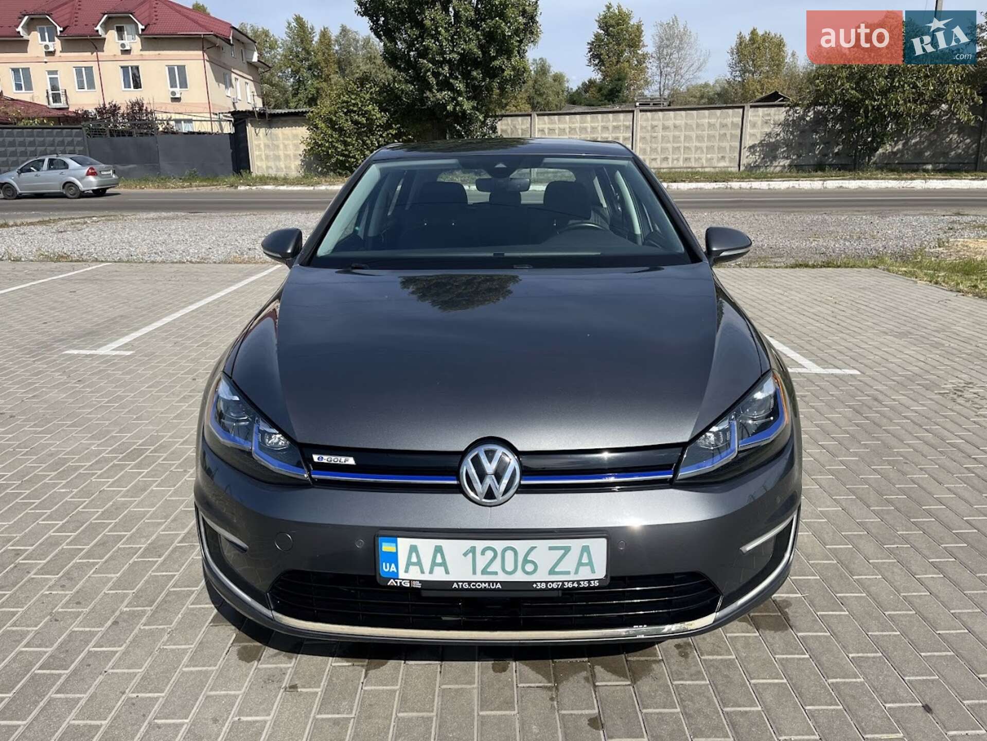 VOLKSWAGEN E-GOLF 2017