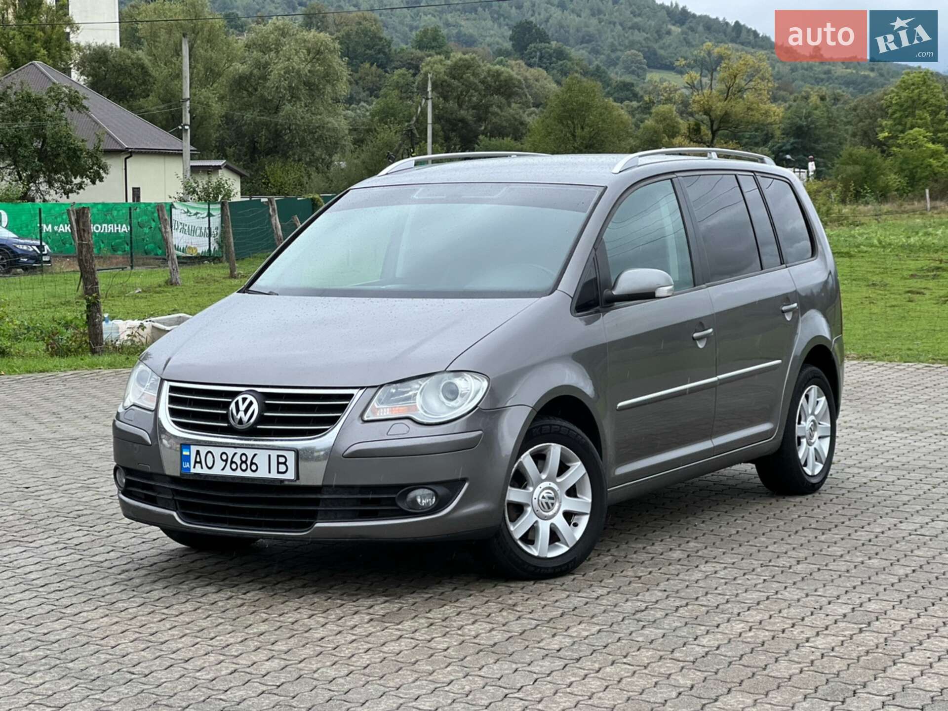 VOLKSWAGEN TOURAN 2008
