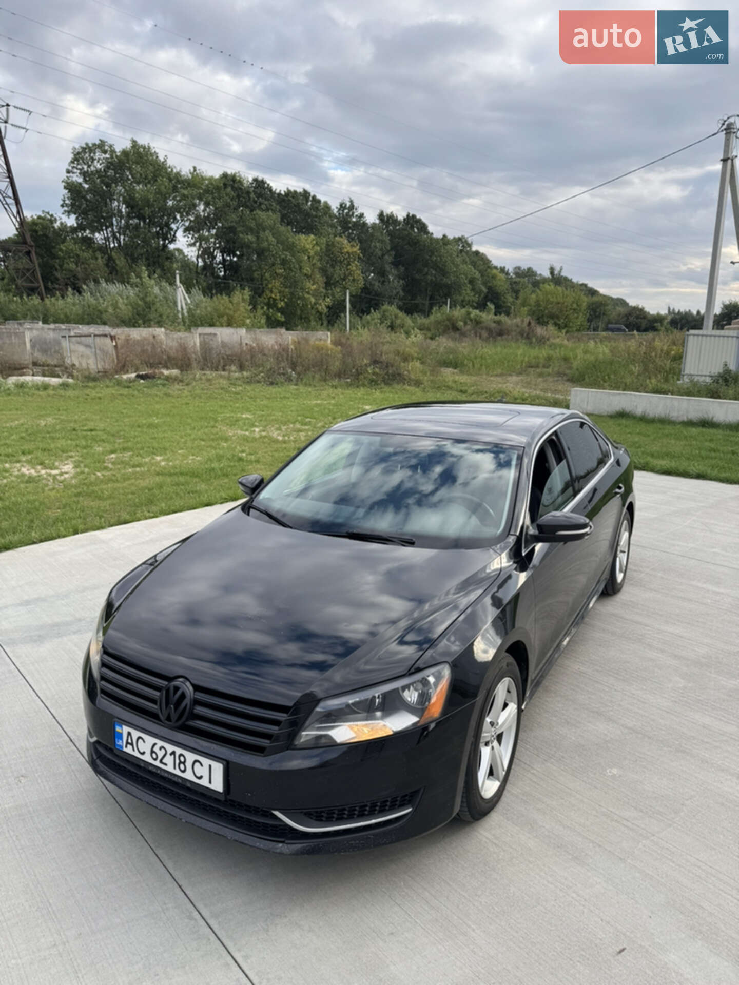 VOLKSWAGEN PASSAT 2012