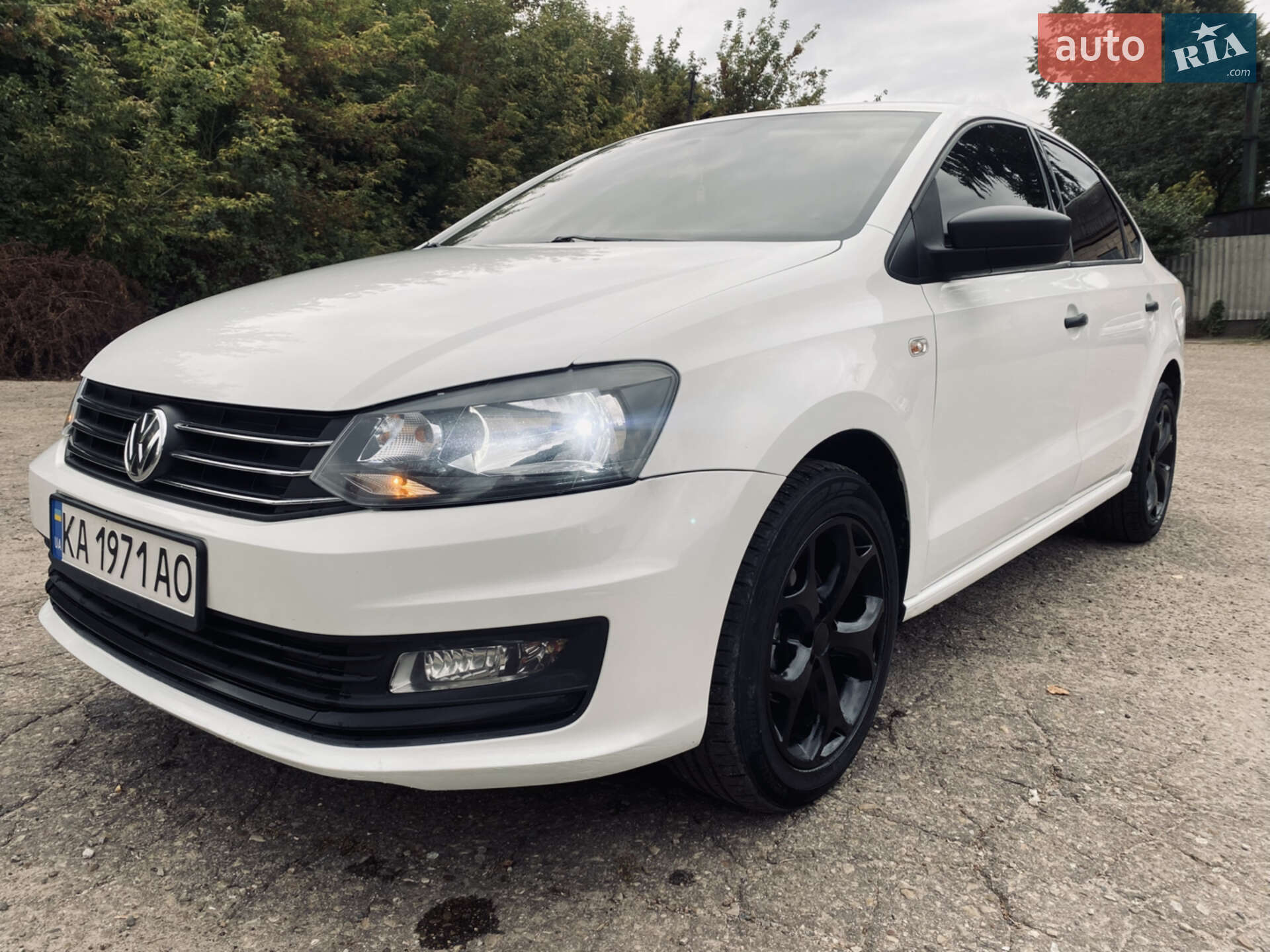 VOLKSWAGEN POLO 2017