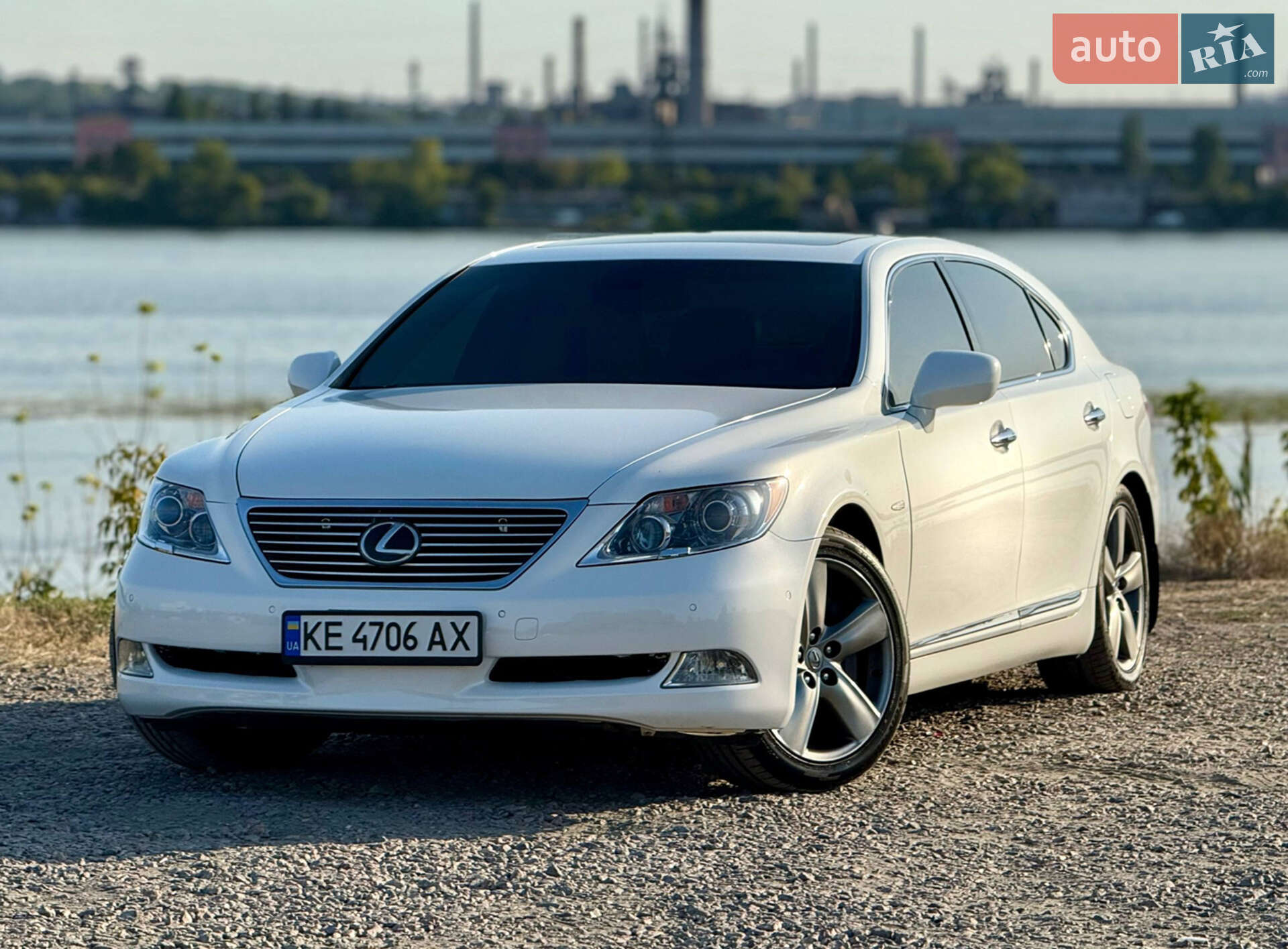 LEXUS LS 460