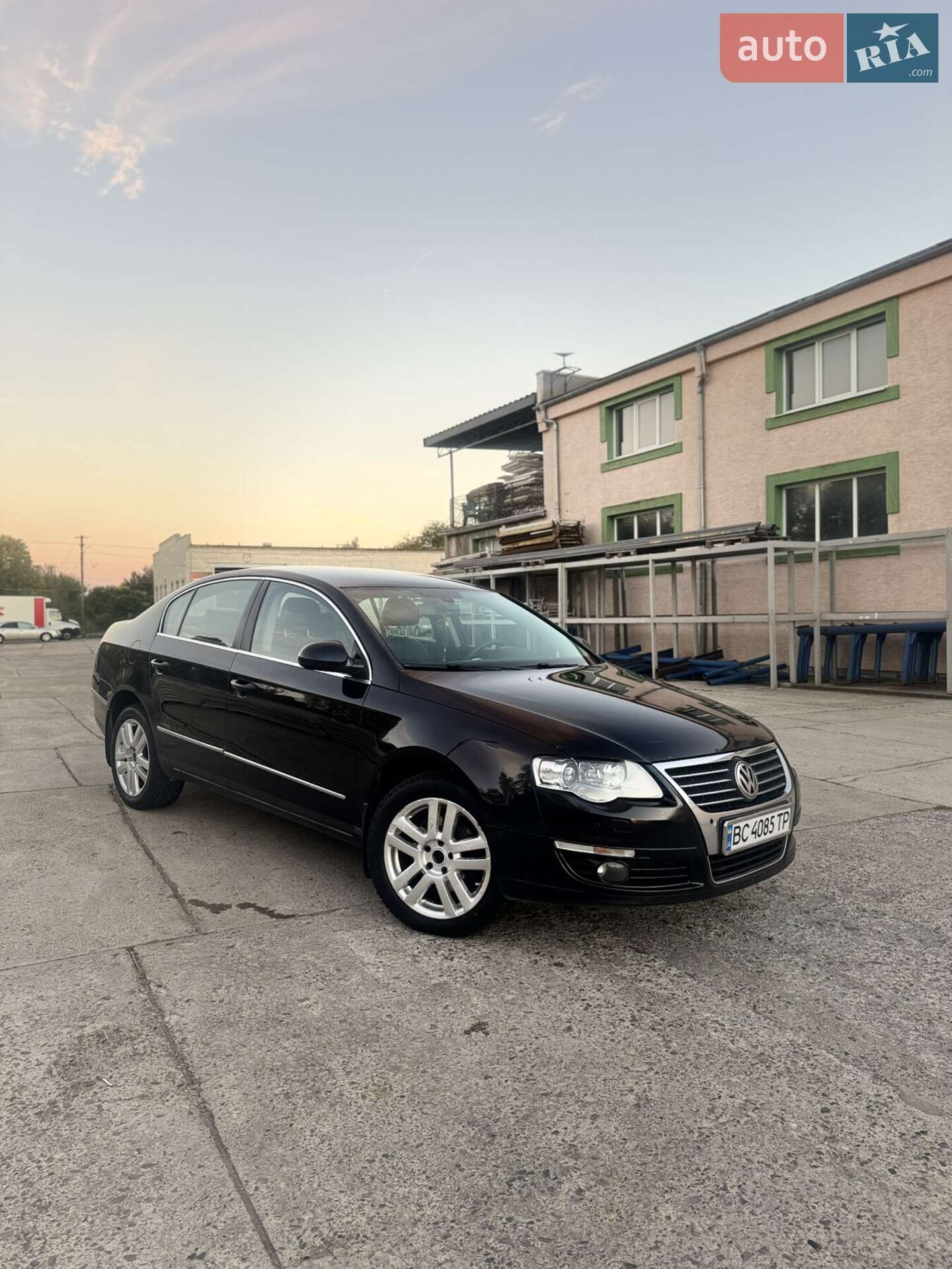 VOLKSWAGEN PASSAT 2010