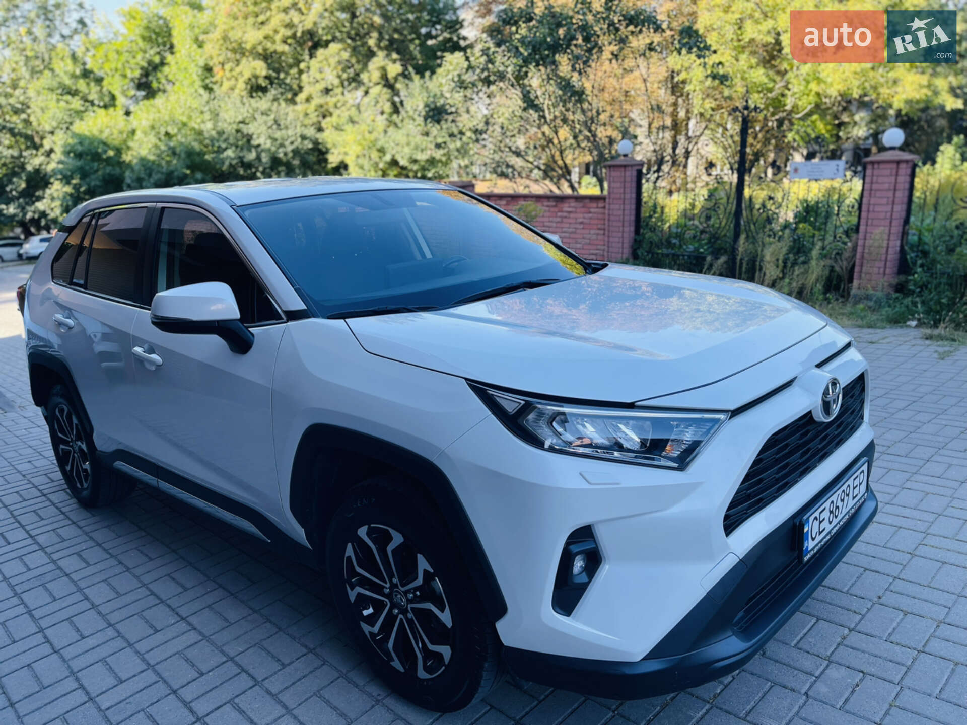 TOYOTA RAV4 2023