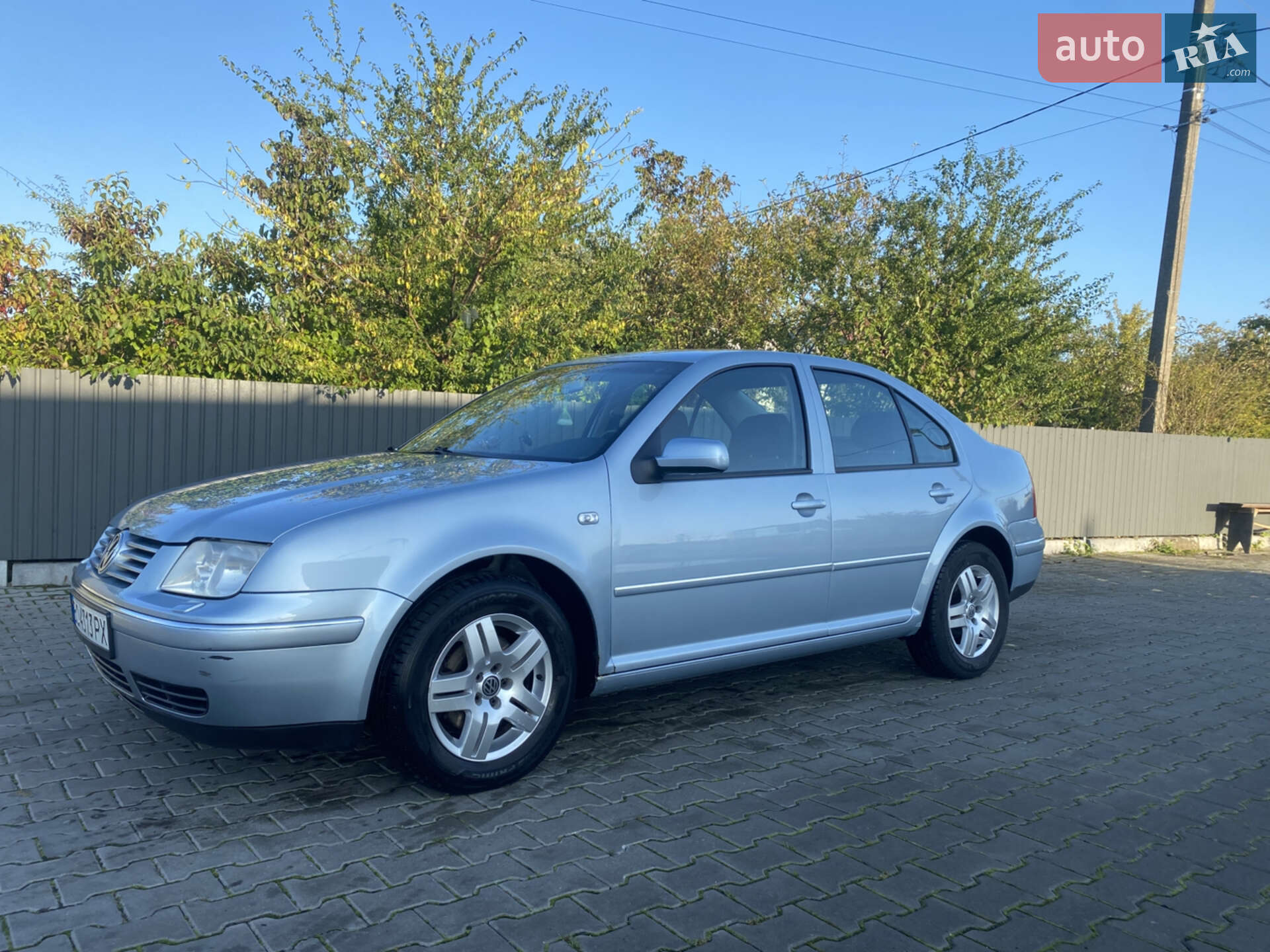 VOLKSWAGEN BORA 2004