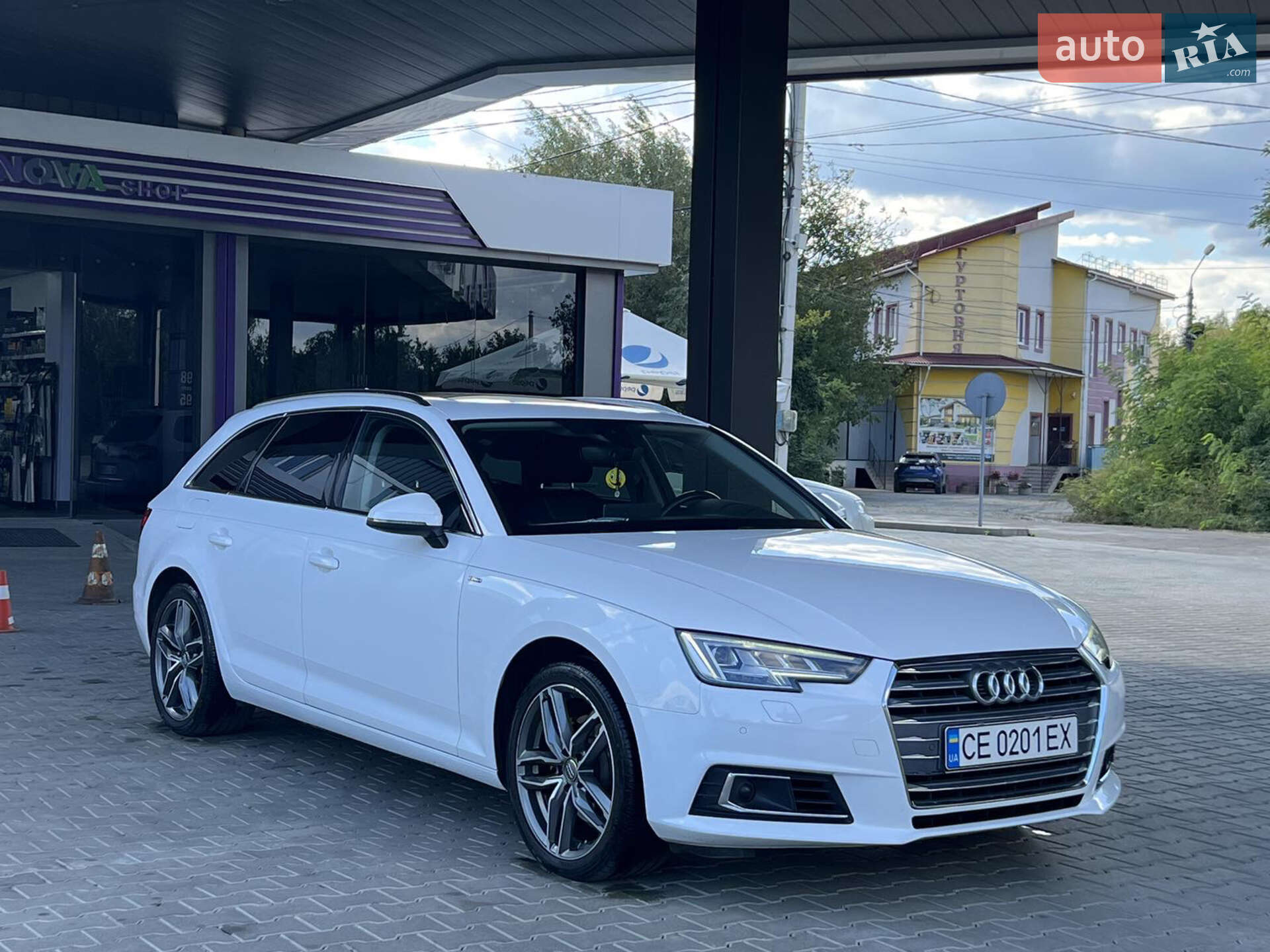 AUDI A4 2017
