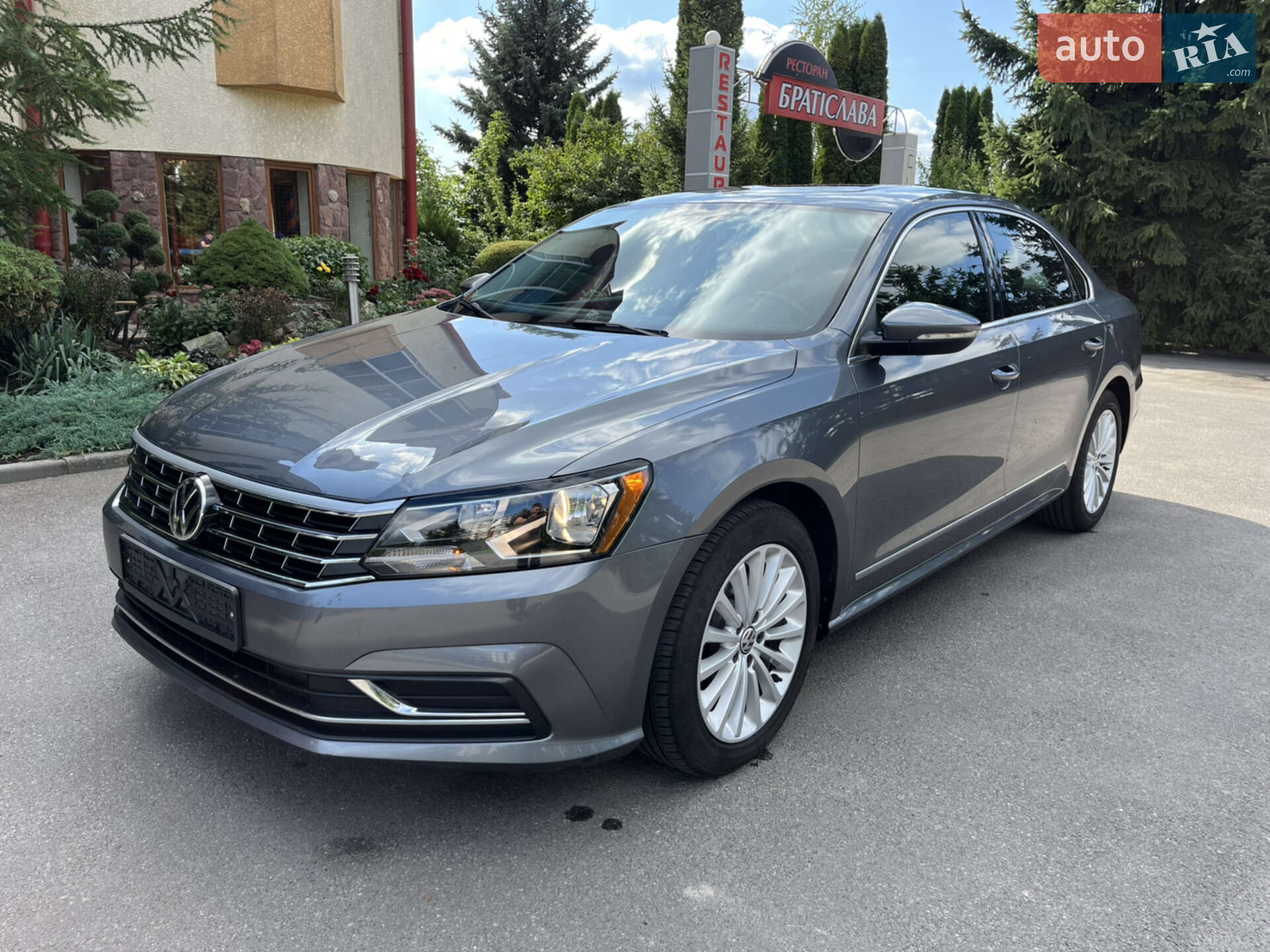 VOLKSWAGEN PASSAT 2016