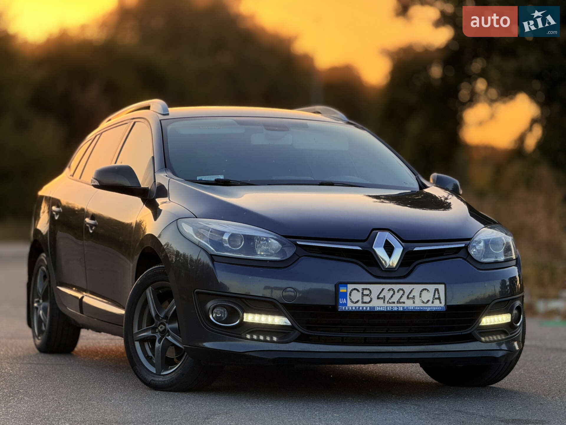 Головне фото звіту автомобіля RENAULT MEGANE 2014