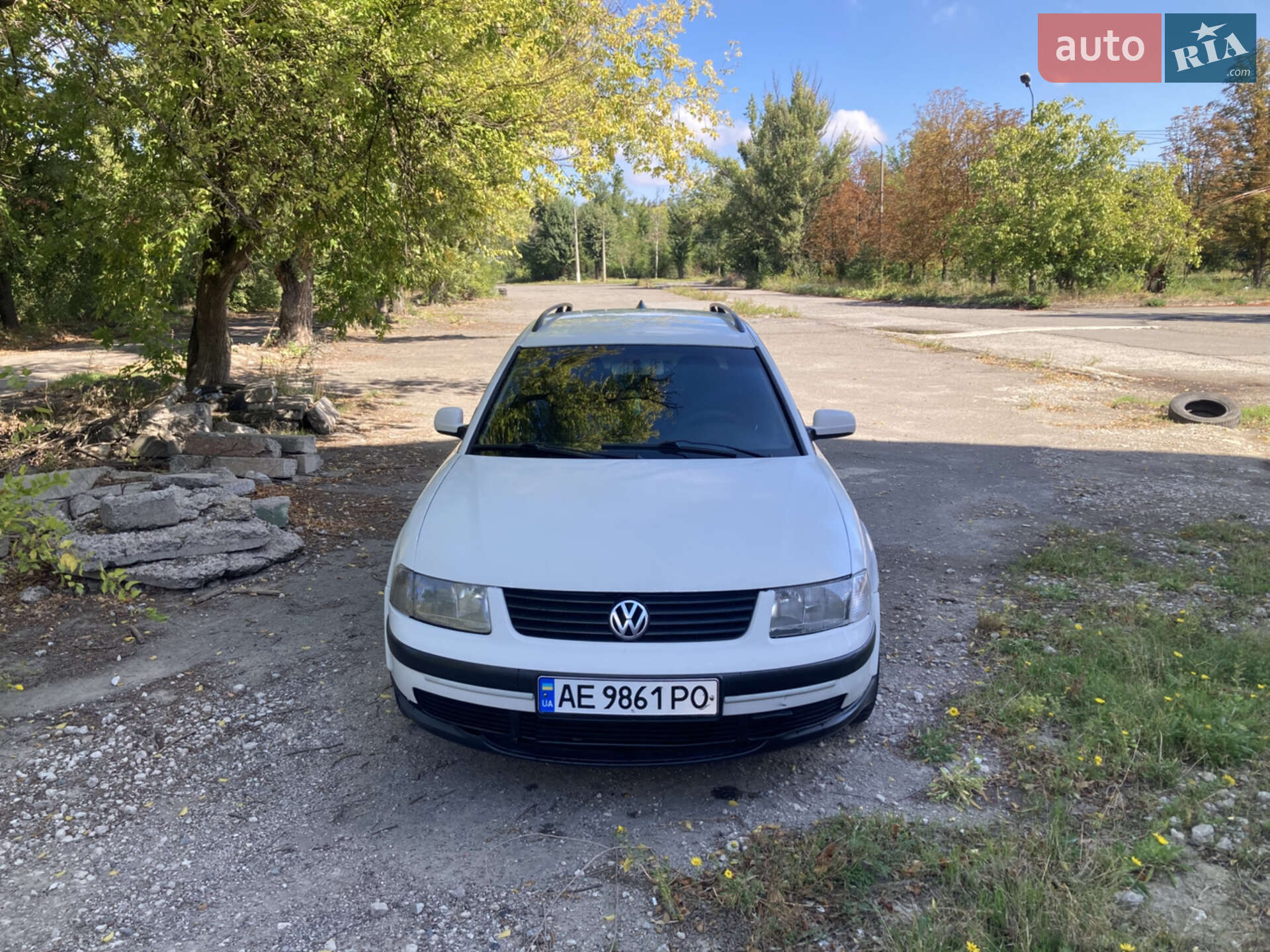 VOLKSWAGEN PASSAT 1998