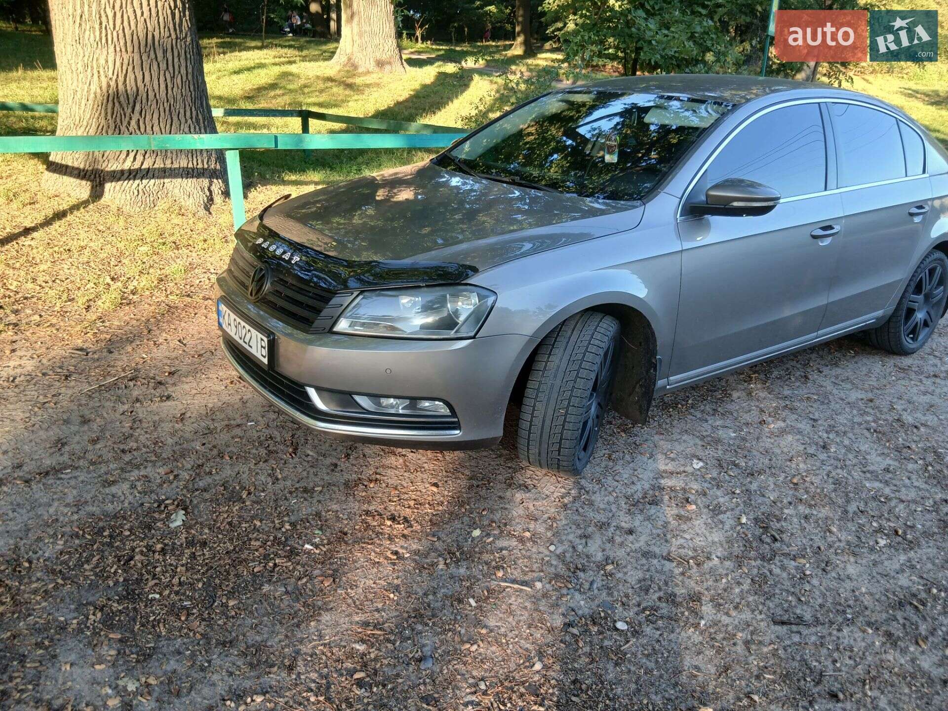 VOLKSWAGEN PASSAT 2011