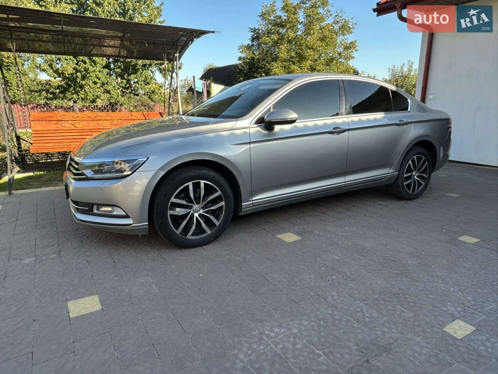 VOLKSWAGEN PASSAT 2015