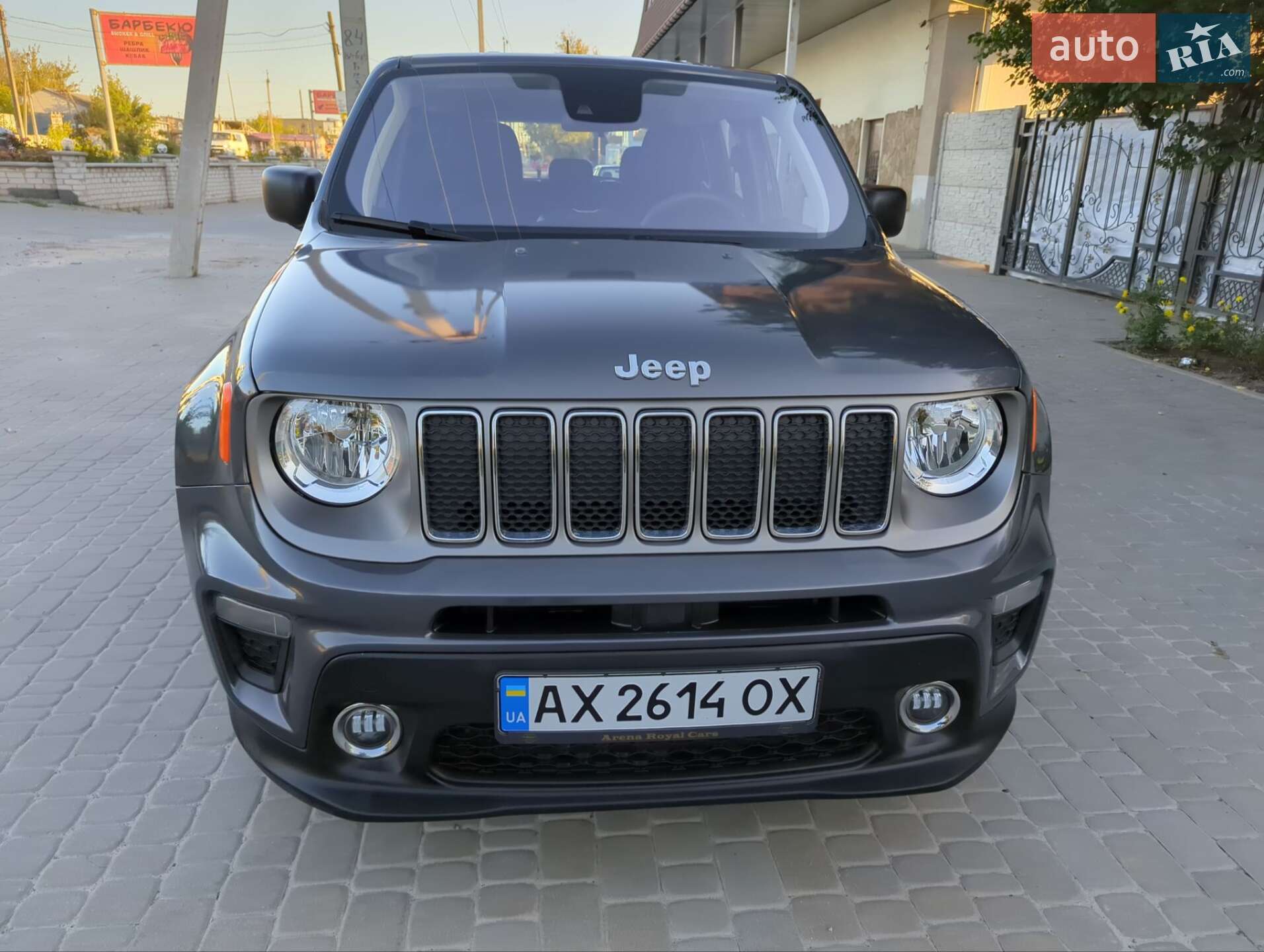 Головне фото звіту автомобіля JEEP RENEGADE 2022