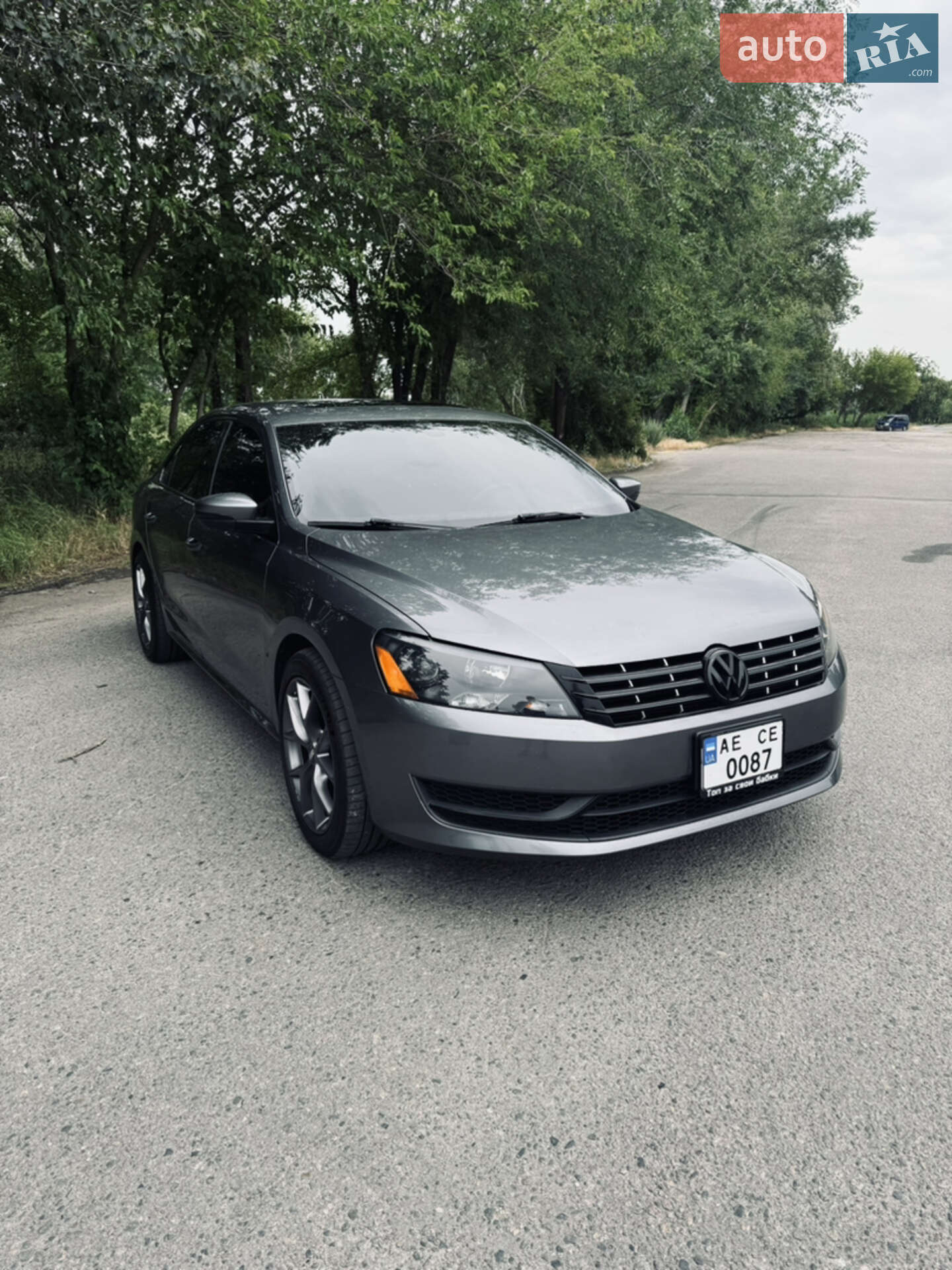 VOLKSWAGEN PASSAT 2014
