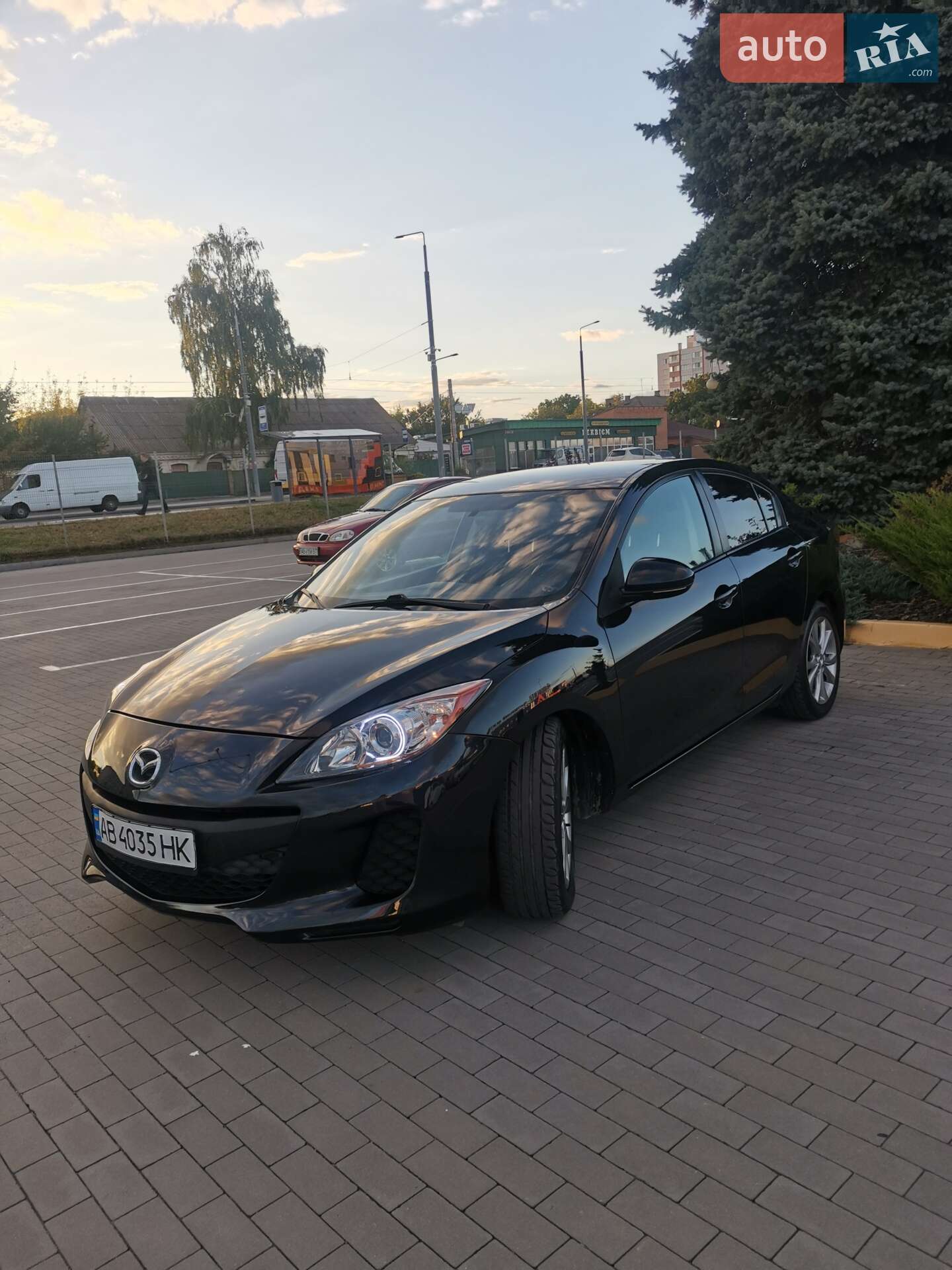 MAZDA 3 2013