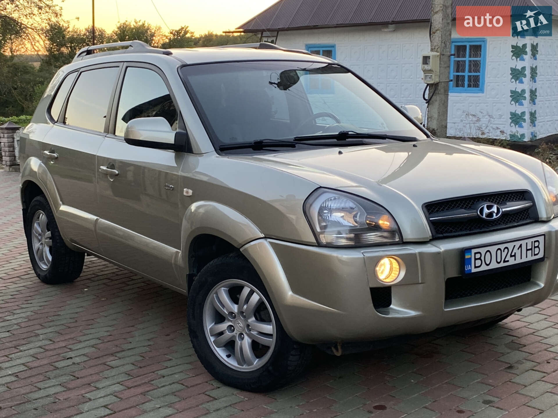HYUNDAI TUCSON