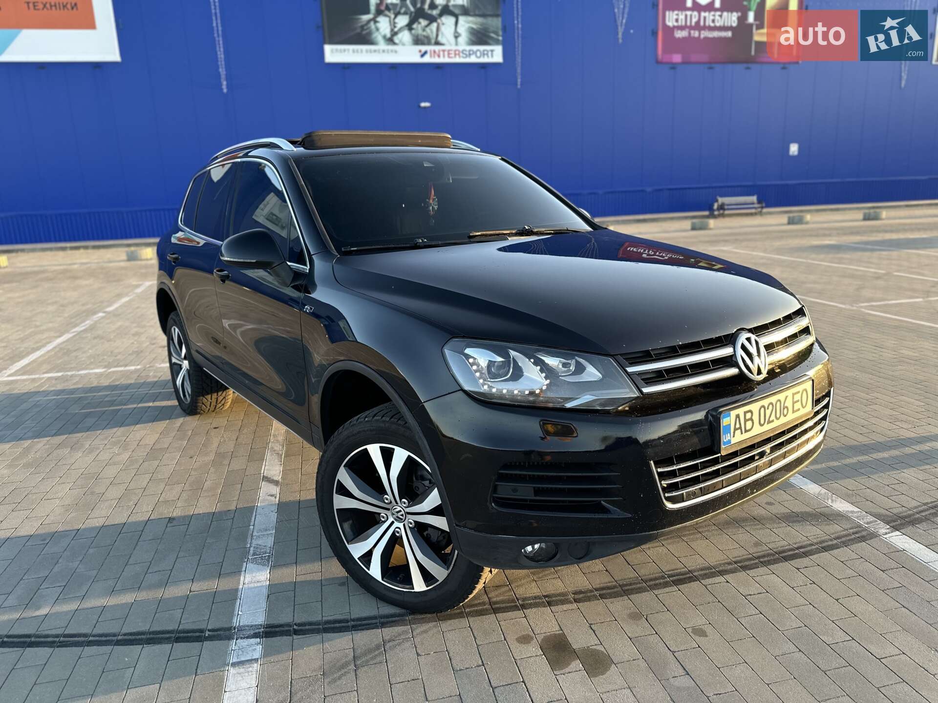 VOLKSWAGEN TOUAREG 2011