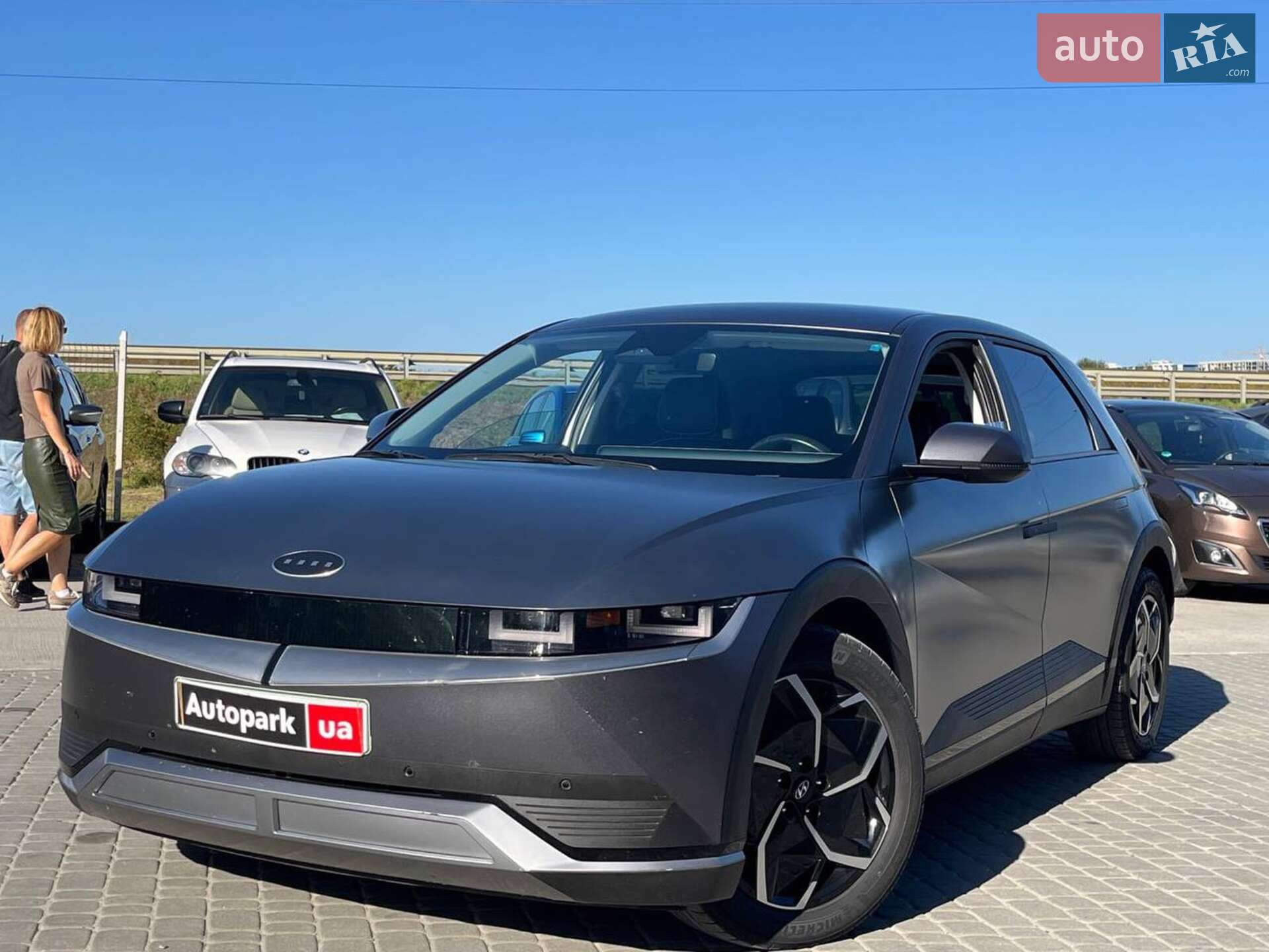 Головне фото звіту автомобіля HYUNDAI IONIQ 5 2021