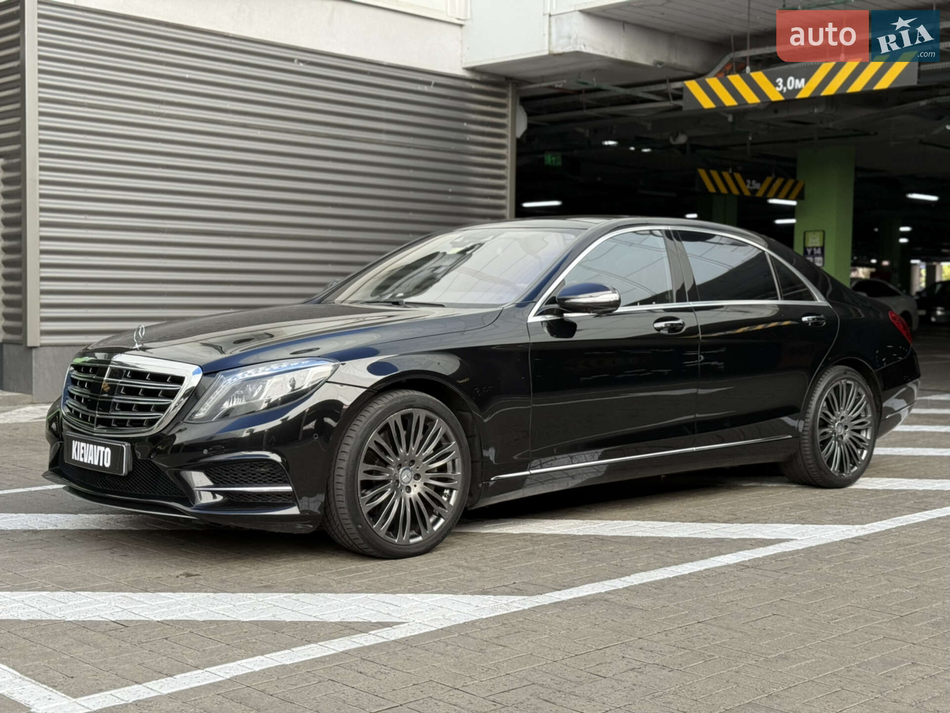 Головне фото звіту автомобіля MERCEDES-BENZ S 550 2015