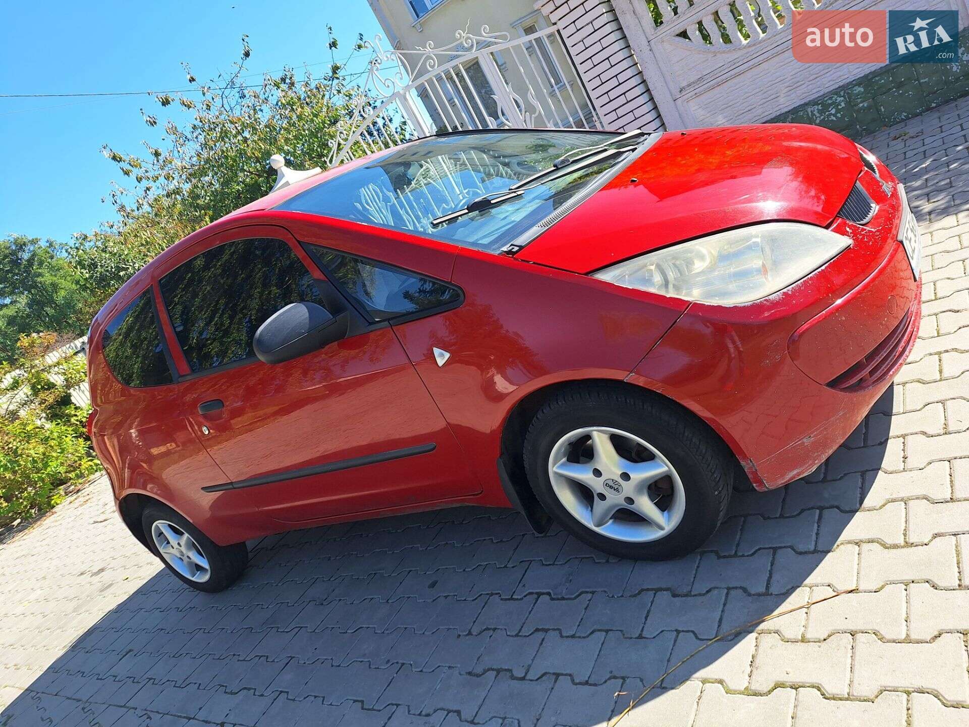 MITSUBISHI COLT 2006