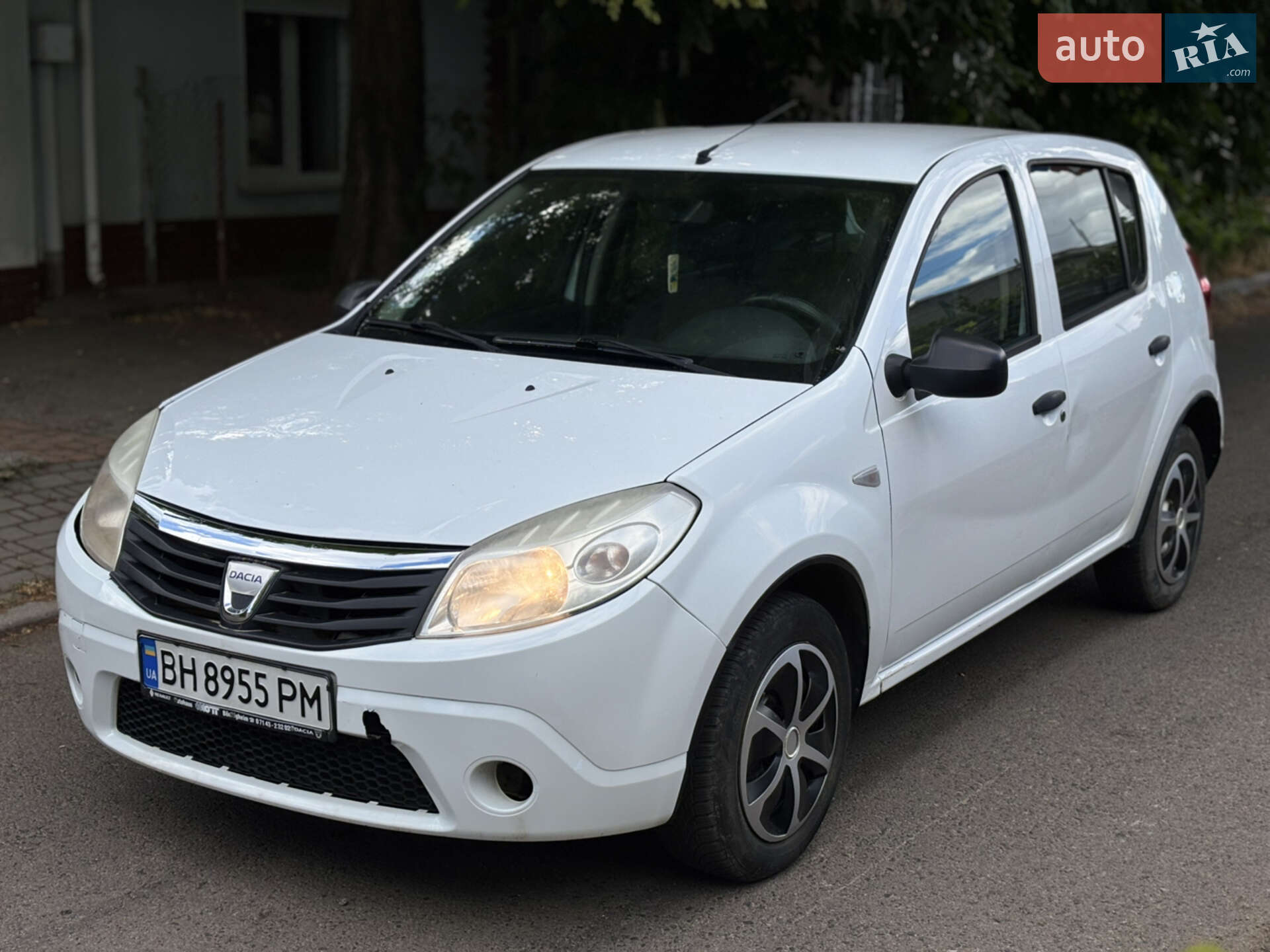 Головне фото звіту автомобіля DACIA SANDERO 2009