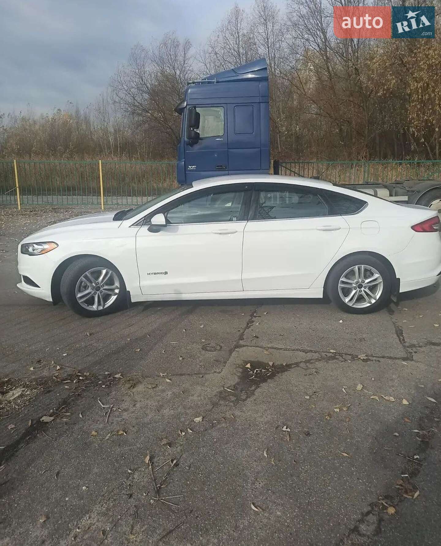 Головне фото звіту автомобіля FORD FUSION 2018