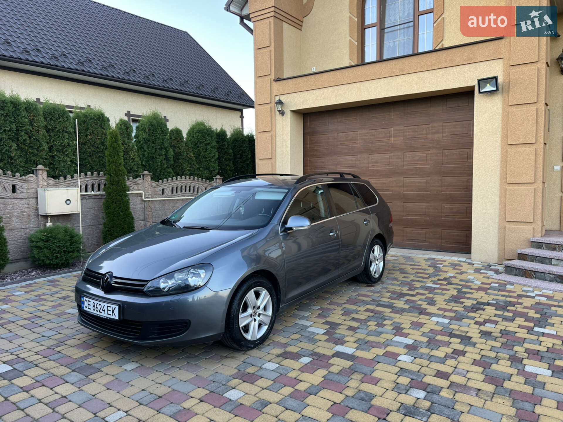 VOLKSWAGEN GOLF 2010