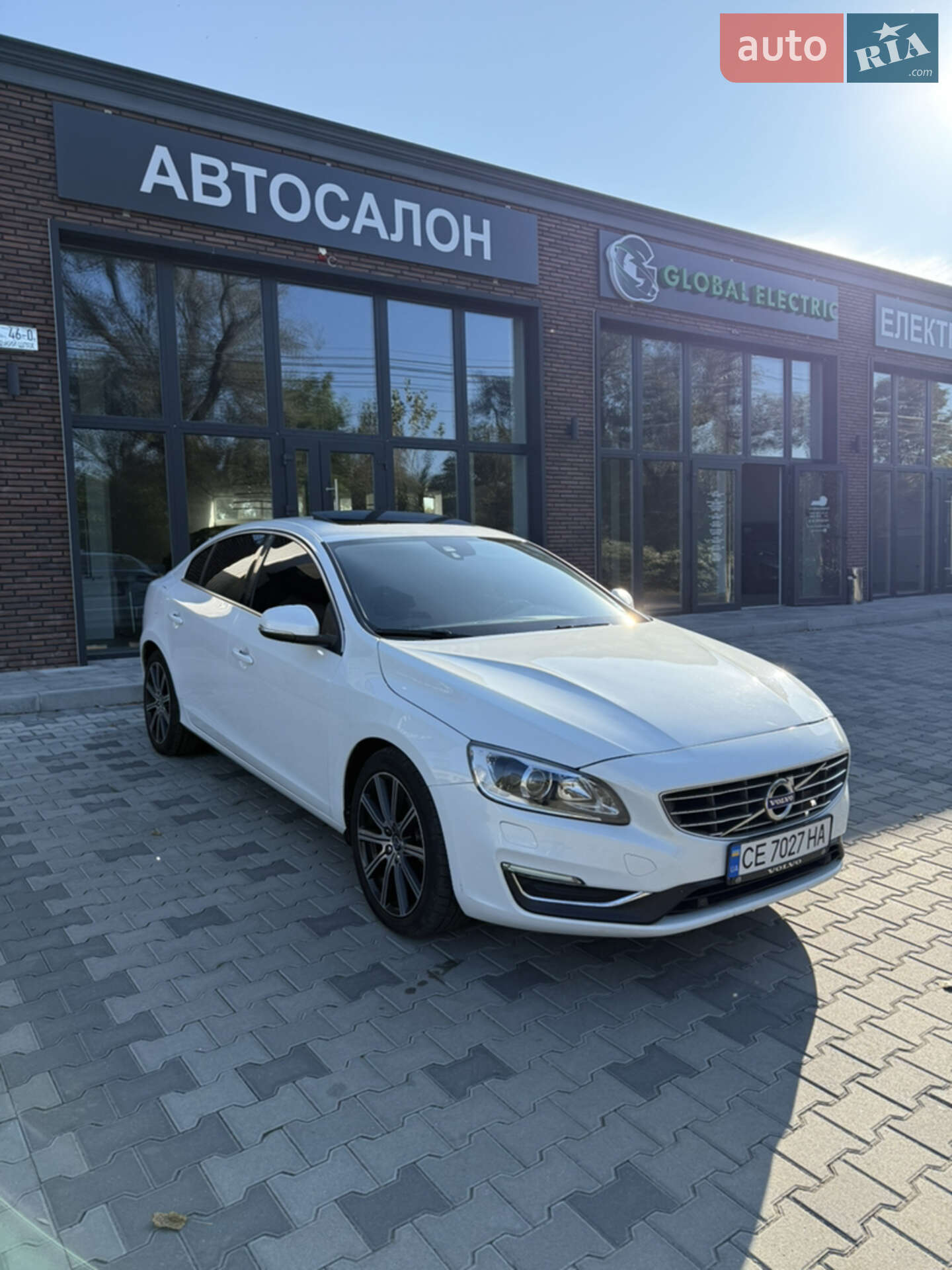 VOLVO S60 2015
