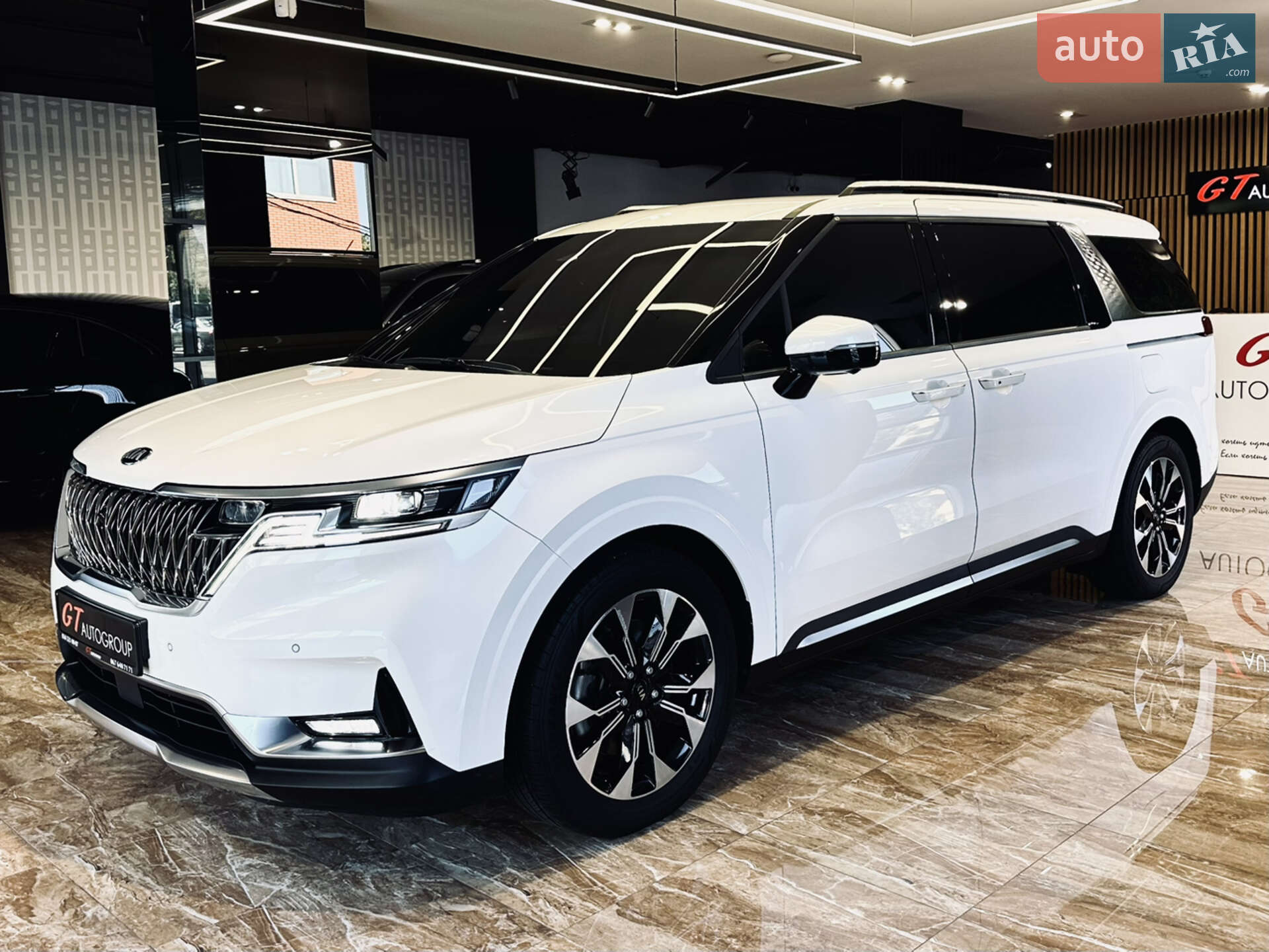 KIA CARNIVAL 2021