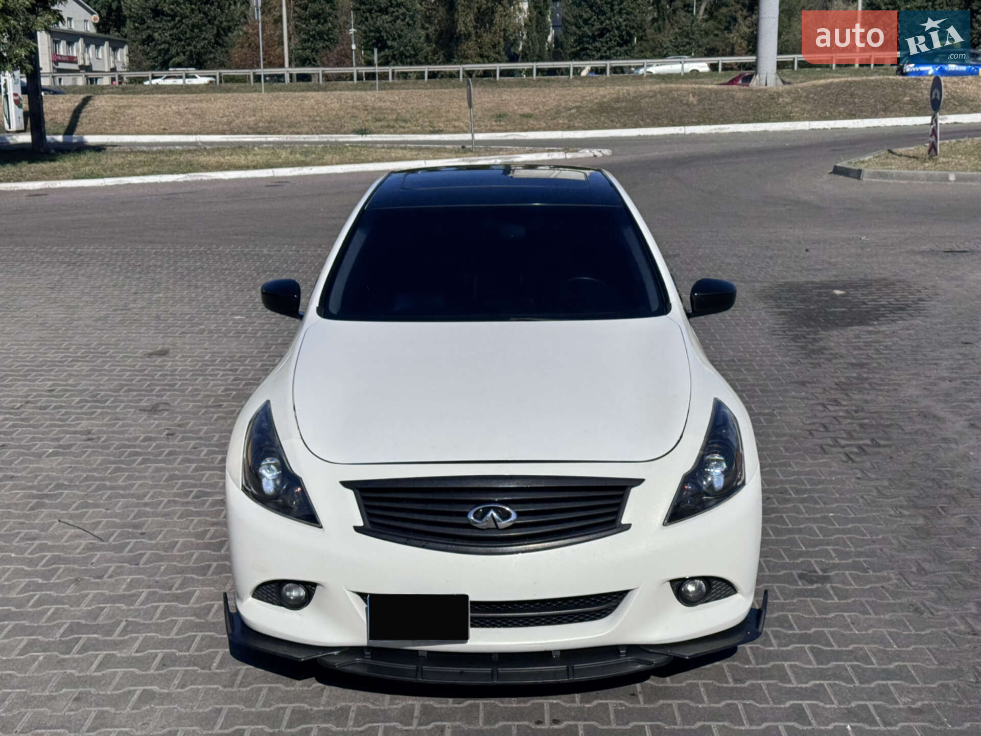 INFINITI G37 2013