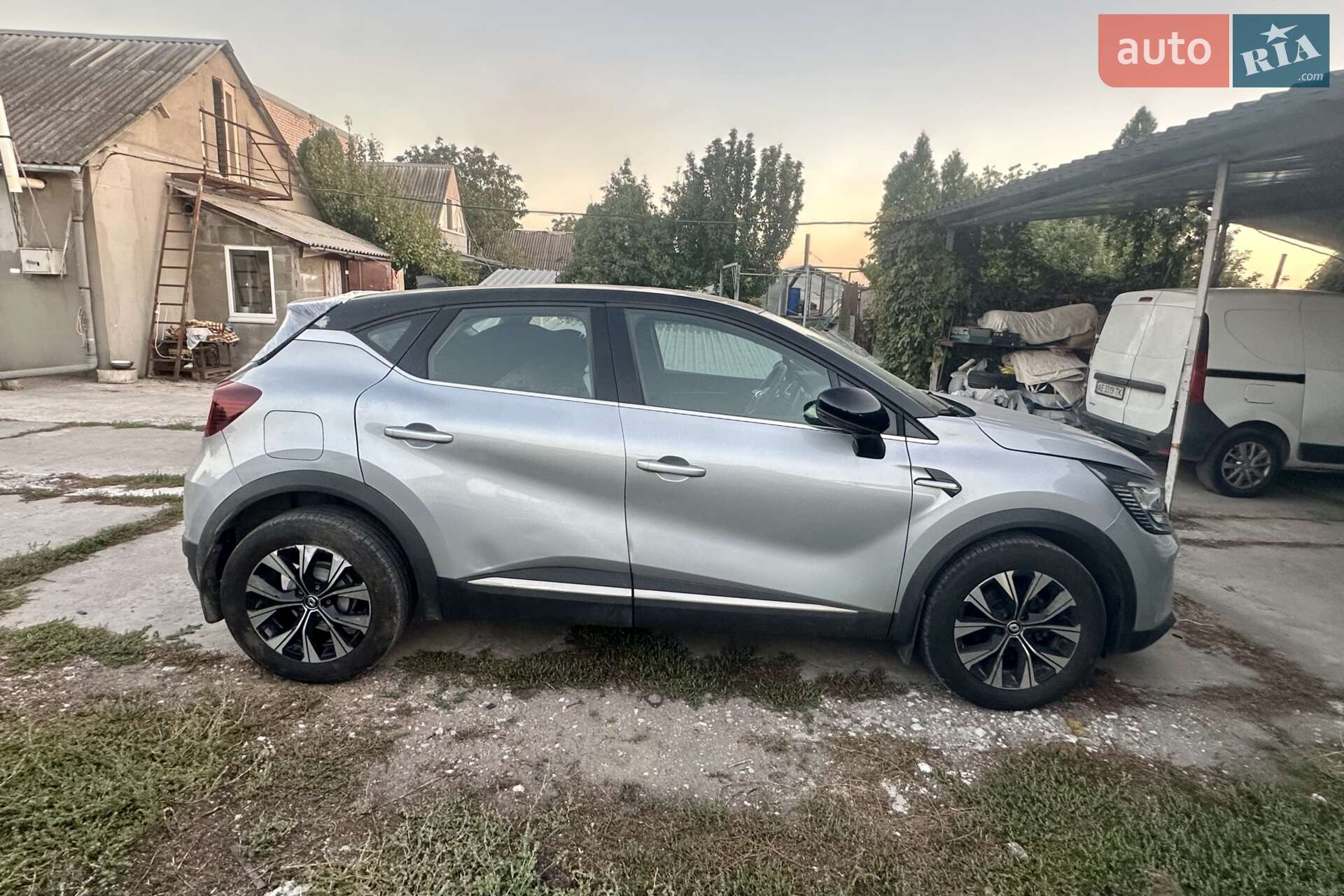 RENAULT CAPTUR 2023