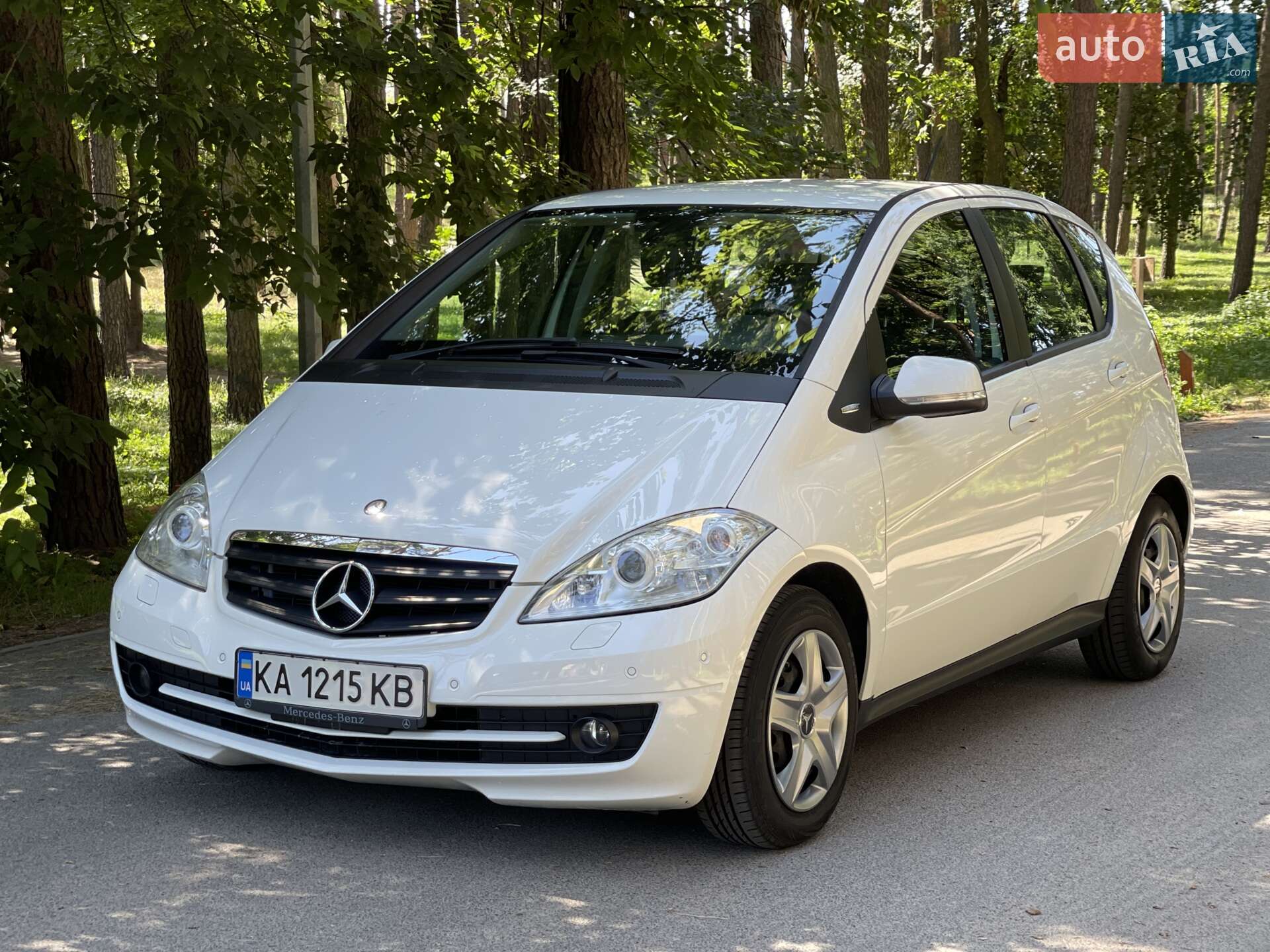 MERCEDES-BENZ A 180 2010